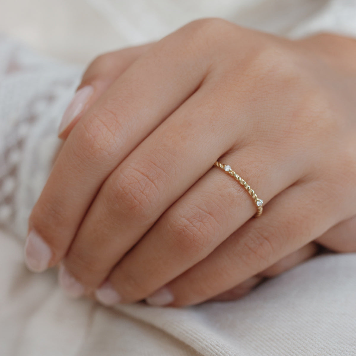 Twisted Wedding Band With Diamond Orizzo fine jewelry