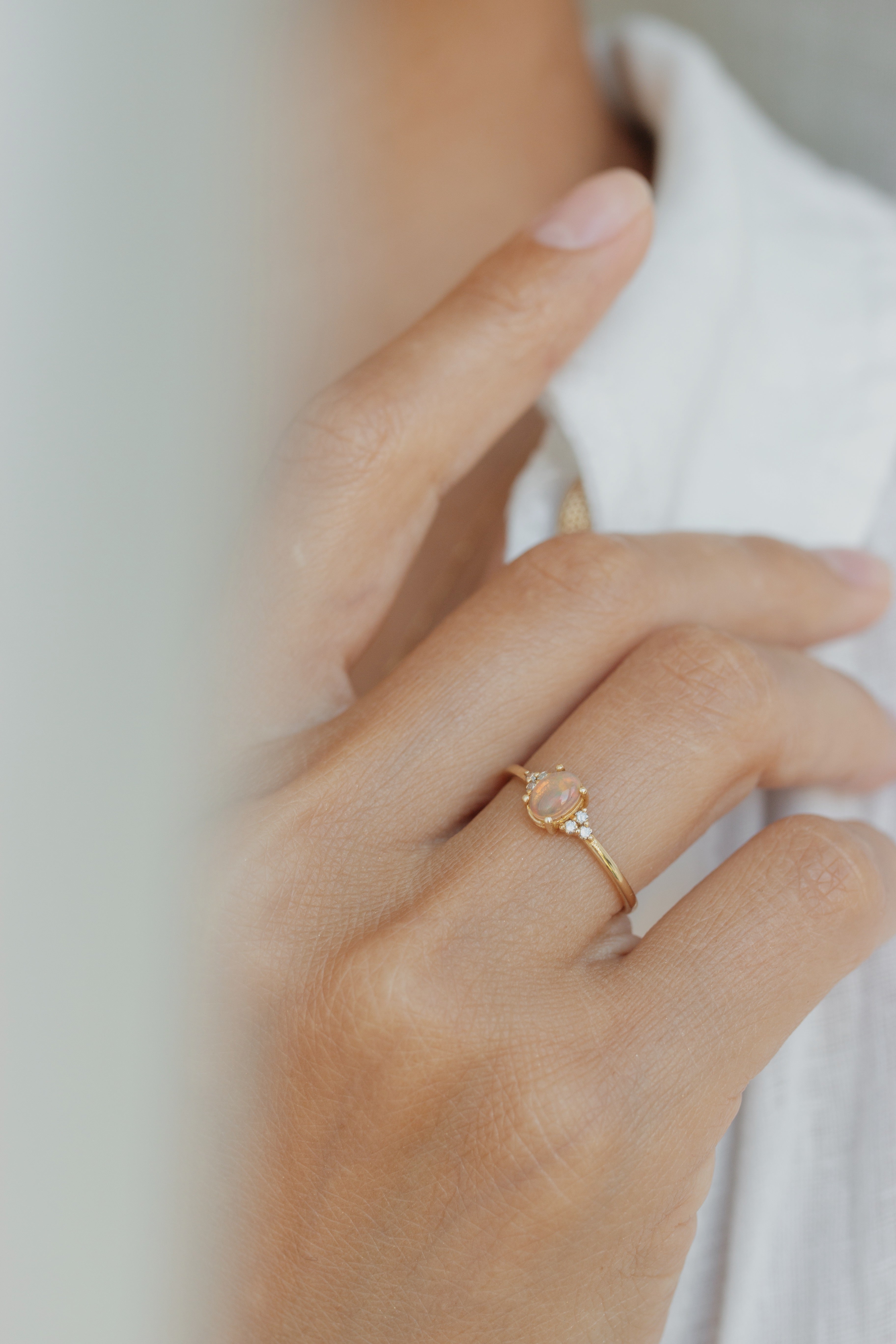 Opal Engagement Ring With Diamond - Art Deco Style Orizzo fine jewelry