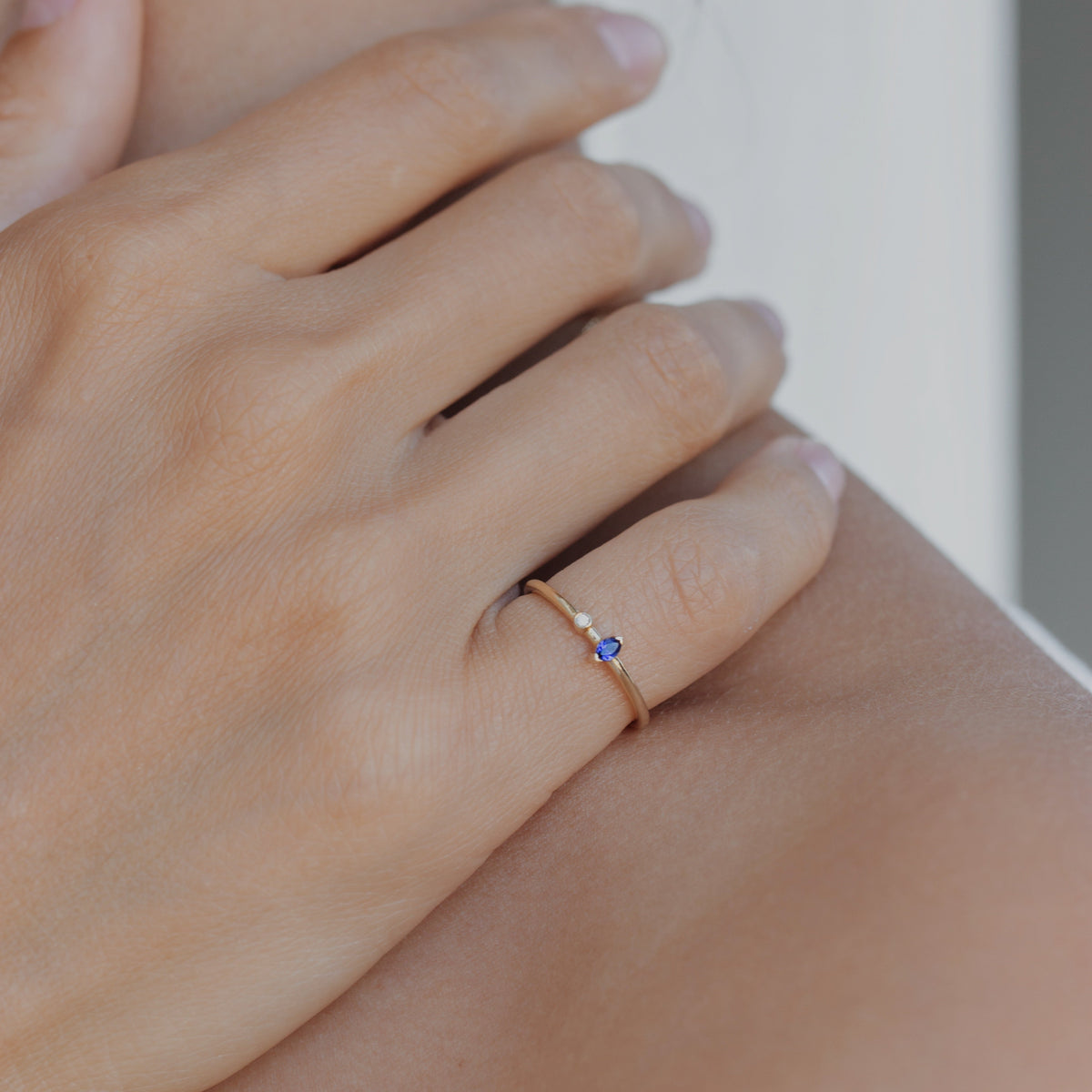 Marquise Sapphire and Round Diamond Minimal Ring Orizzo fine jewelry