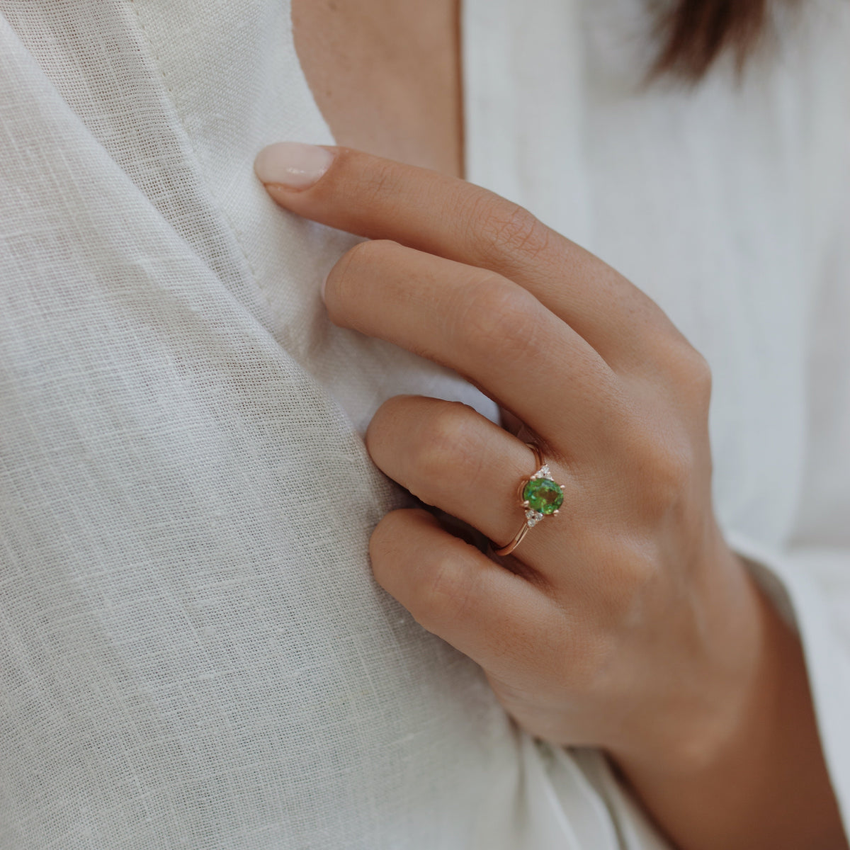 Oval Green Sapphire Engagement Ring With Diamond - Art Deco Style Orizzo fine jewelry