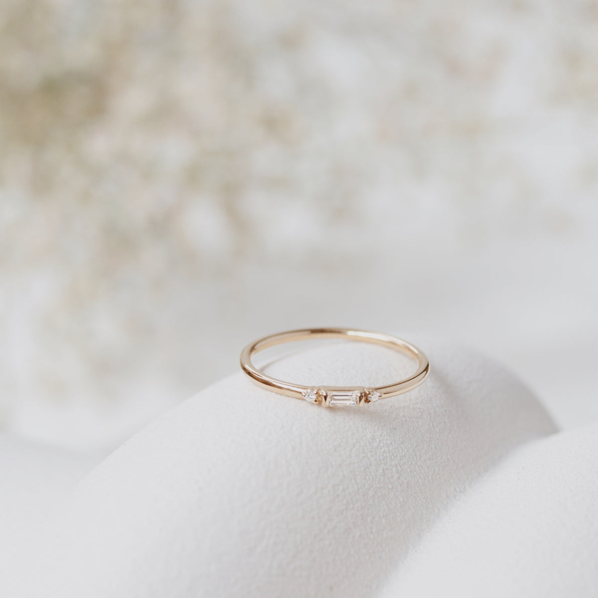 Dainty Art Deco Baguette Diamond Ring Orizzo fine jewelry
