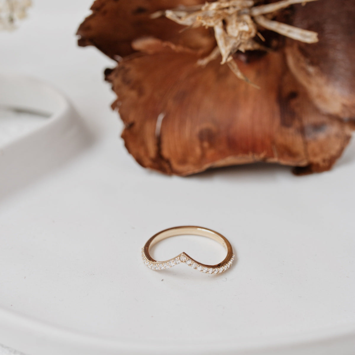 Curved V Shape Diamond Wedding Band Orizzo fine jewelry