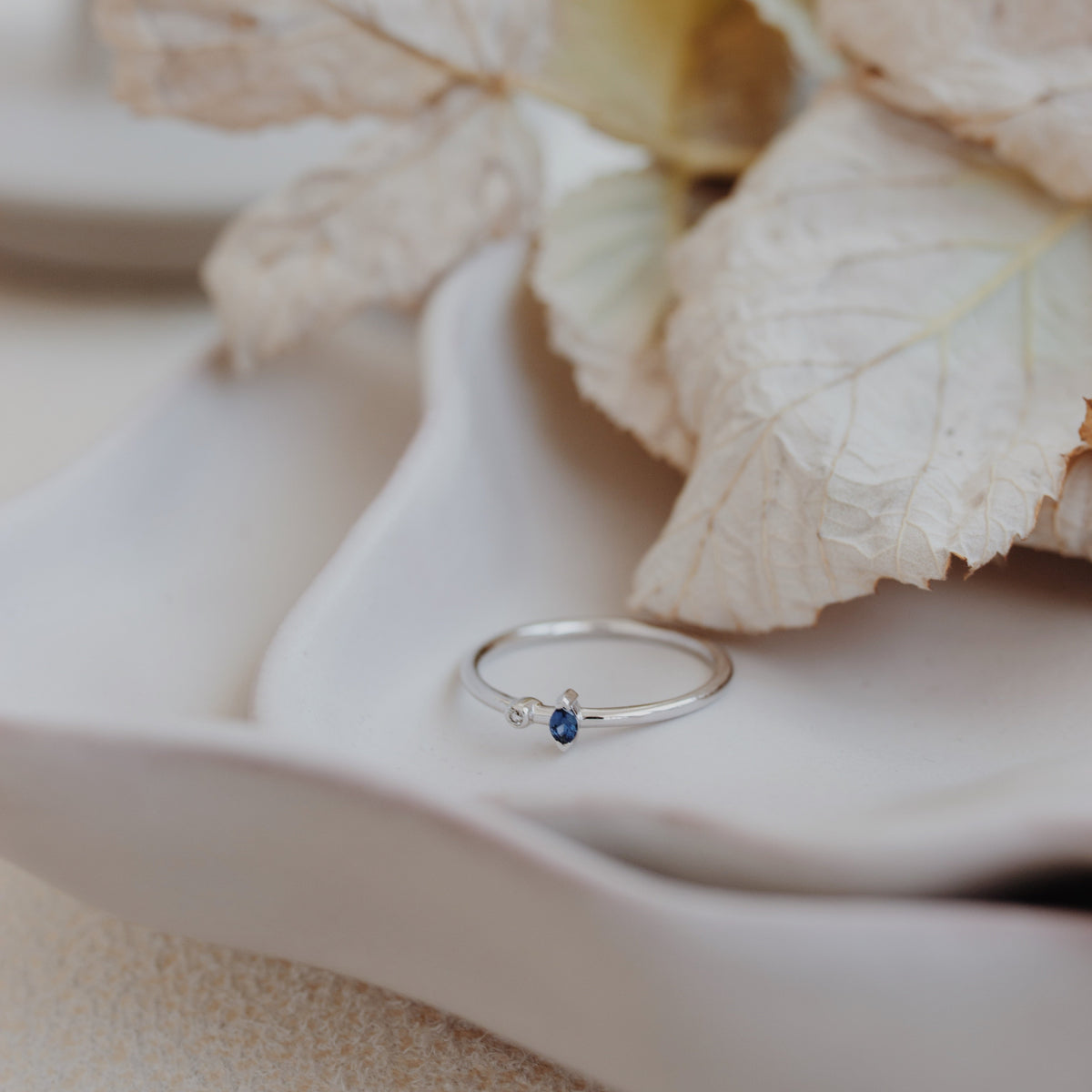 Marquise Sapphire and Round Diamond Minimal Ring Orizzo fine jewelry