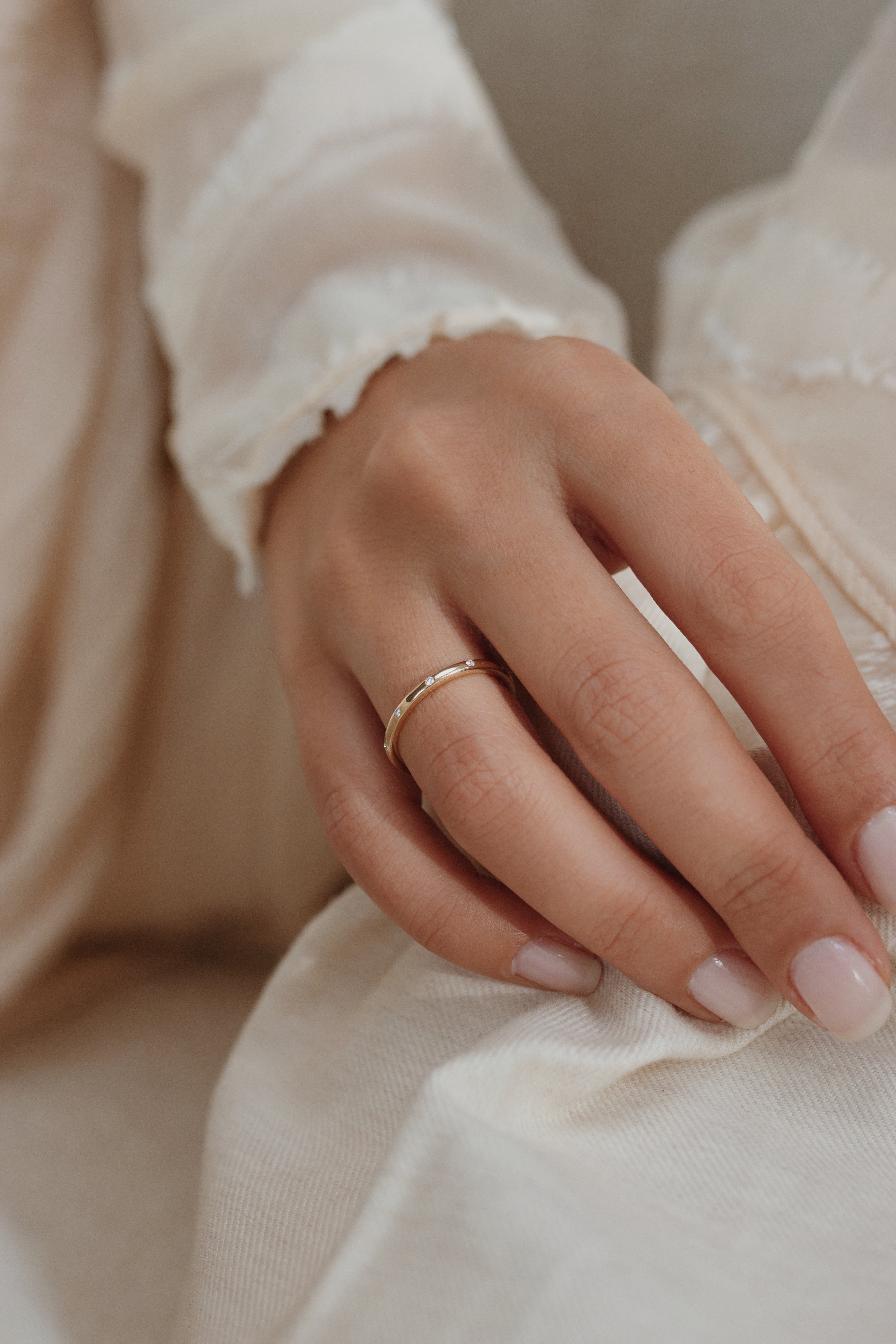 Flush Set Diamond Wedding Band Orizzo fine jewelry