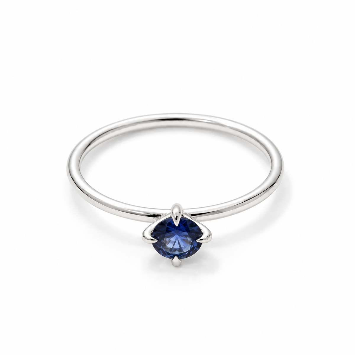 Solitaire modrý safírový zásnubní prsten