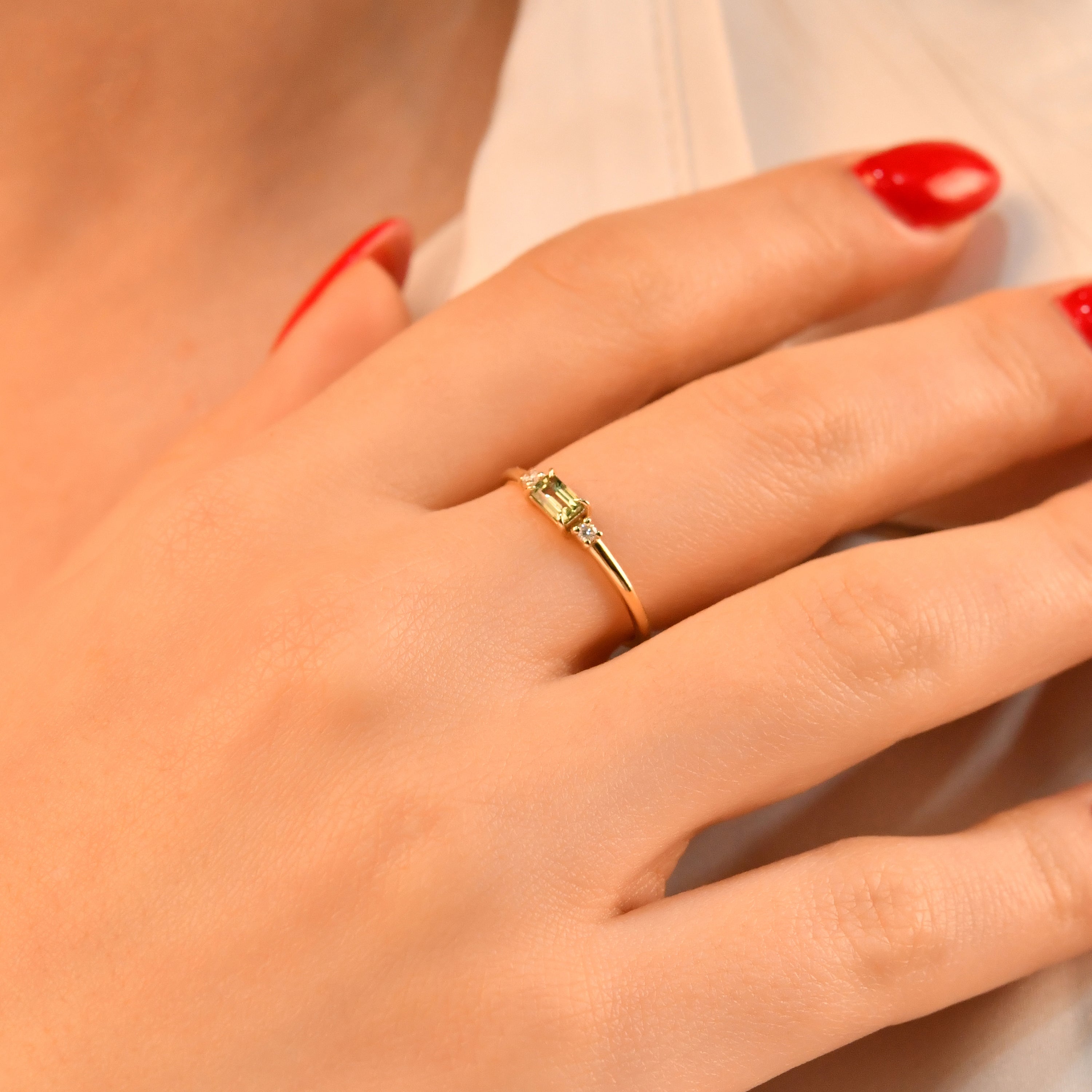Emerald Cut Green Sapphire Ring With Diamond Orizzo fine jewelry