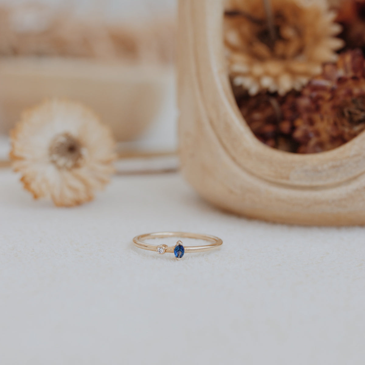 Marquise Sapphire and Round Diamond Minimal Ring Orizzo fine jewelry