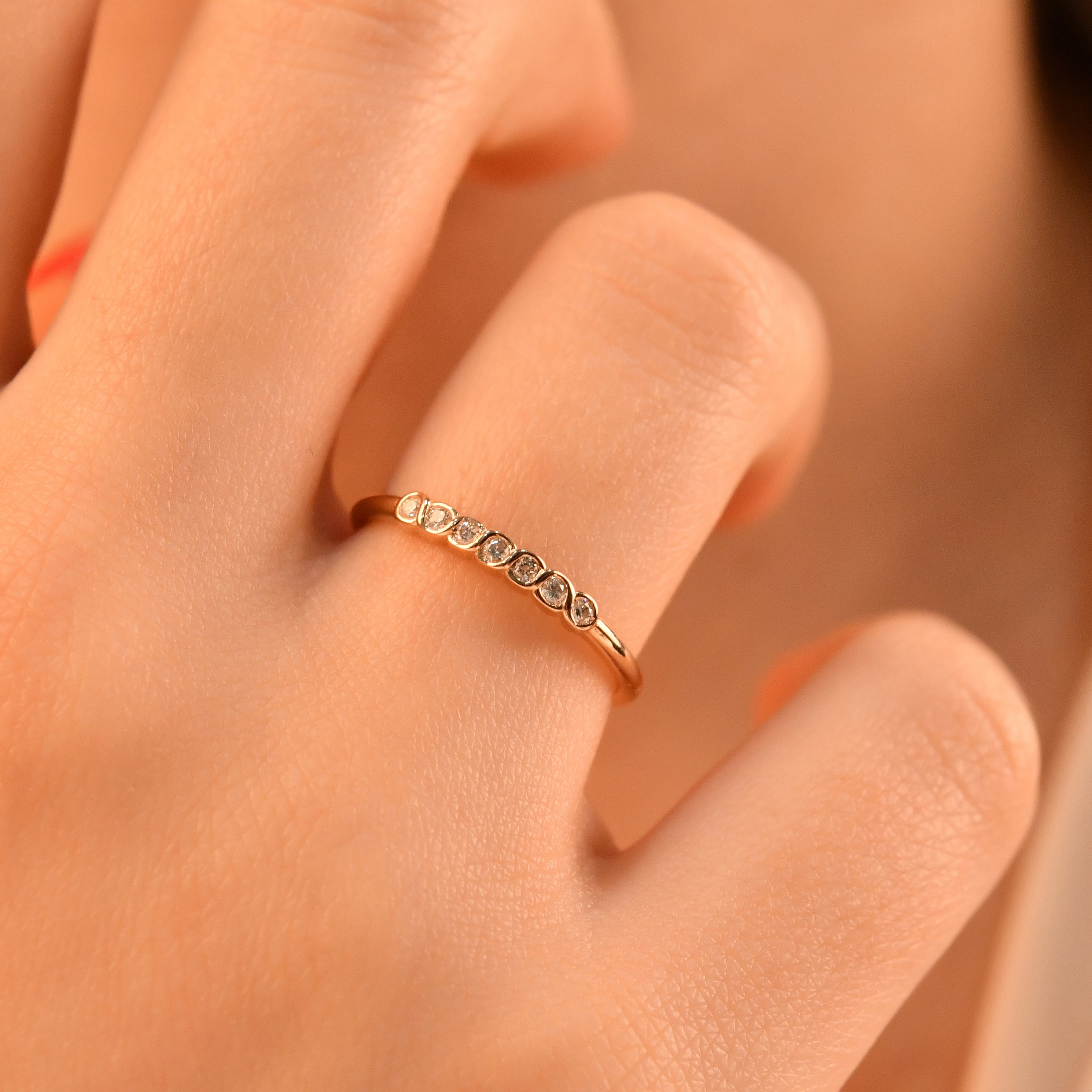 Twisted Bezel Diamond Eternity Ring Orizzo fine jewelry