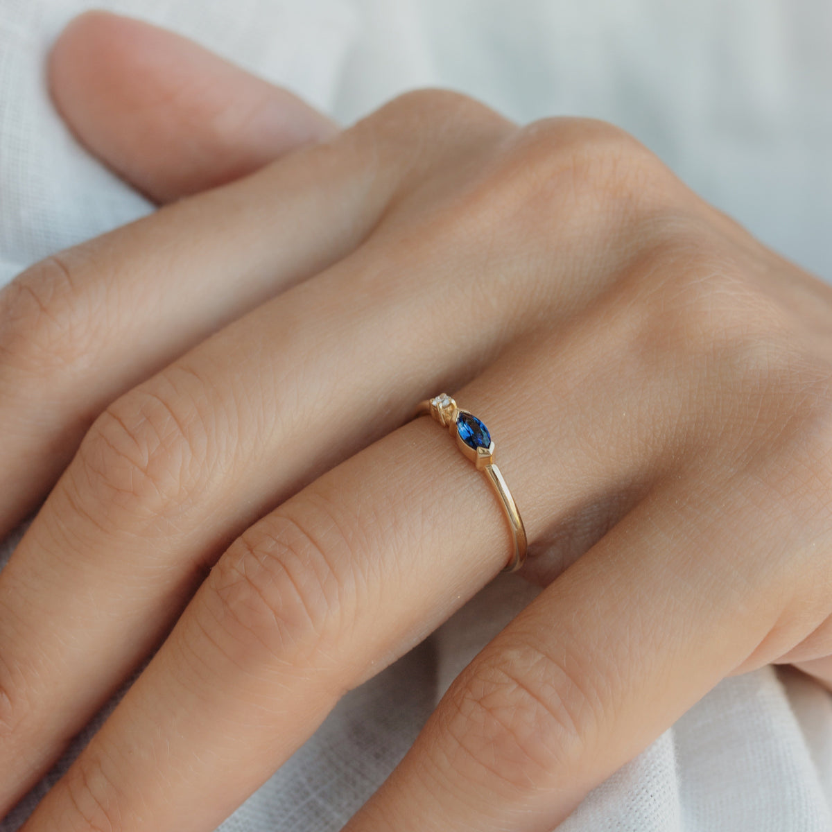 Sapphire and Diamond Double Stone Ring Orizzo fine jewelry