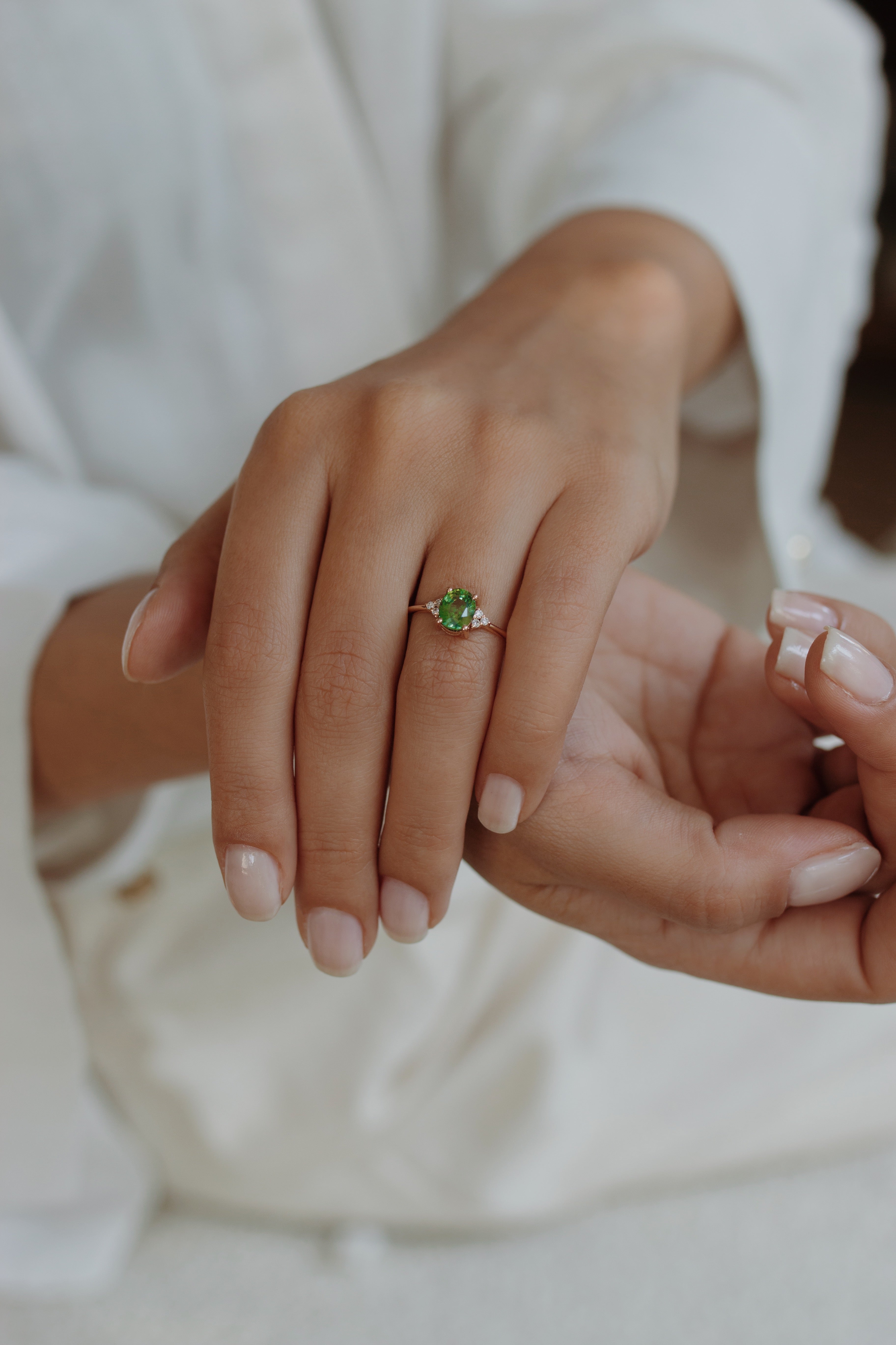Oval Green Sapphire Engagement Ring With Diamond - Art Deco Style Orizzo fine jewelry