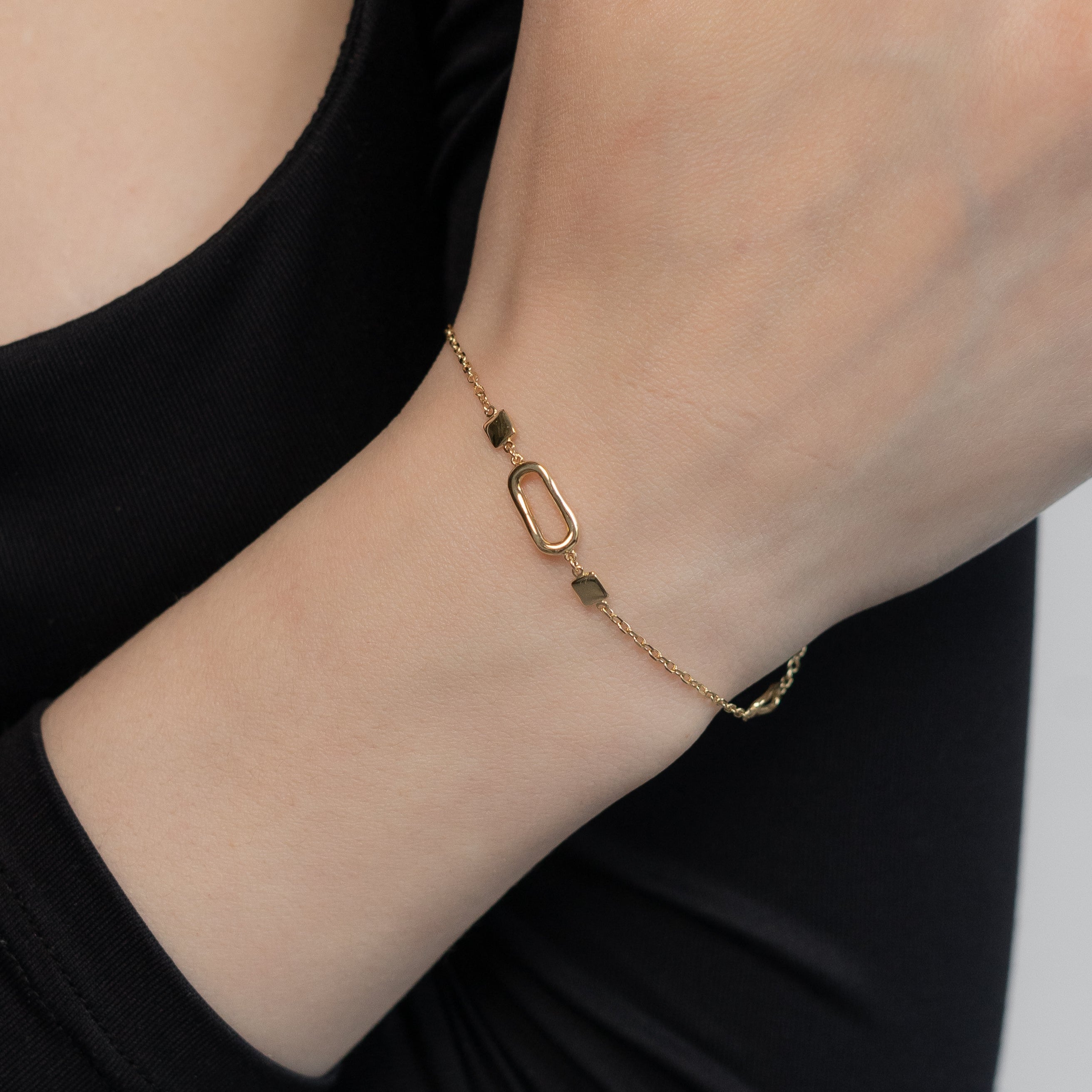 Assymetrical Gold Link Bracelet