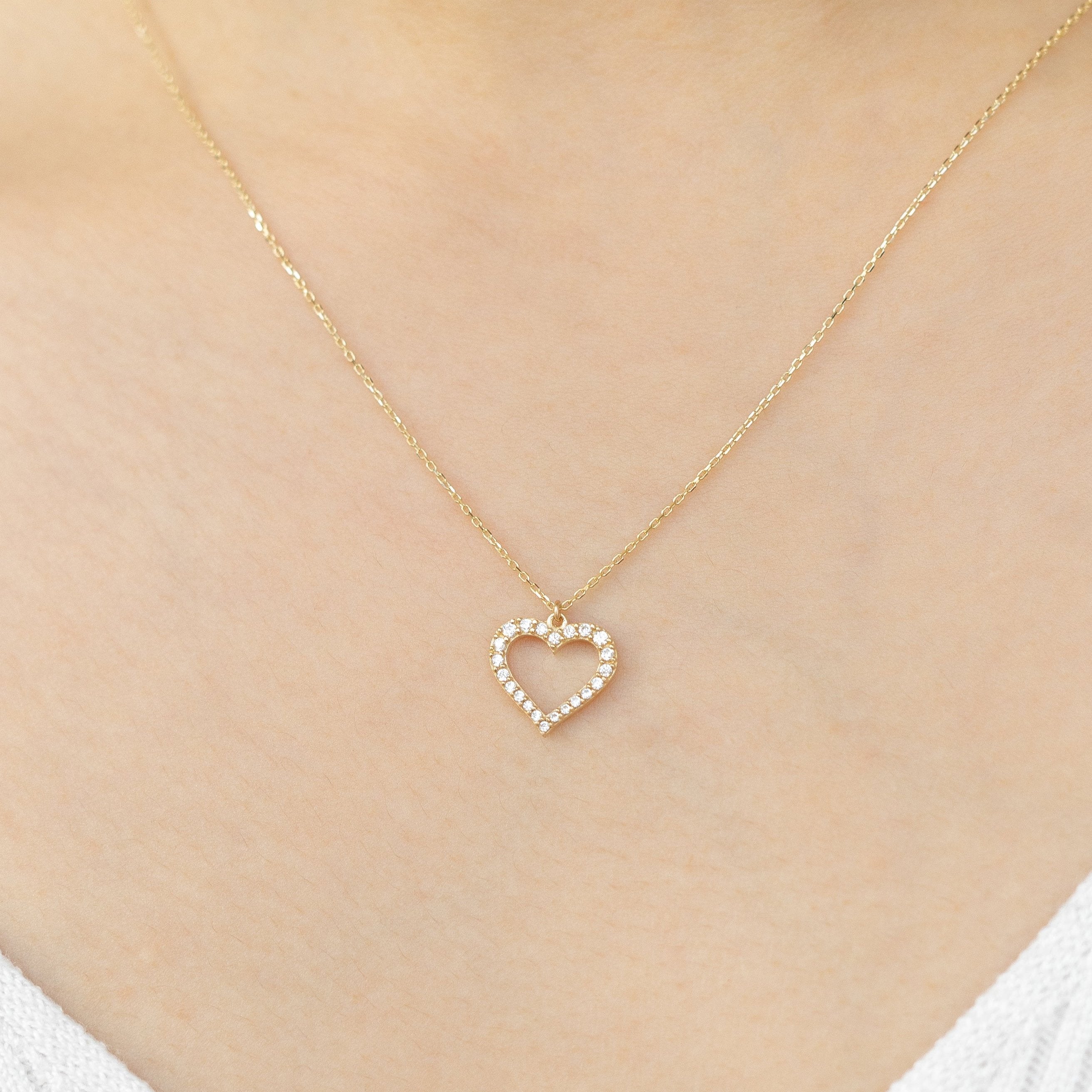 Dainty Heart Necklace In Gold