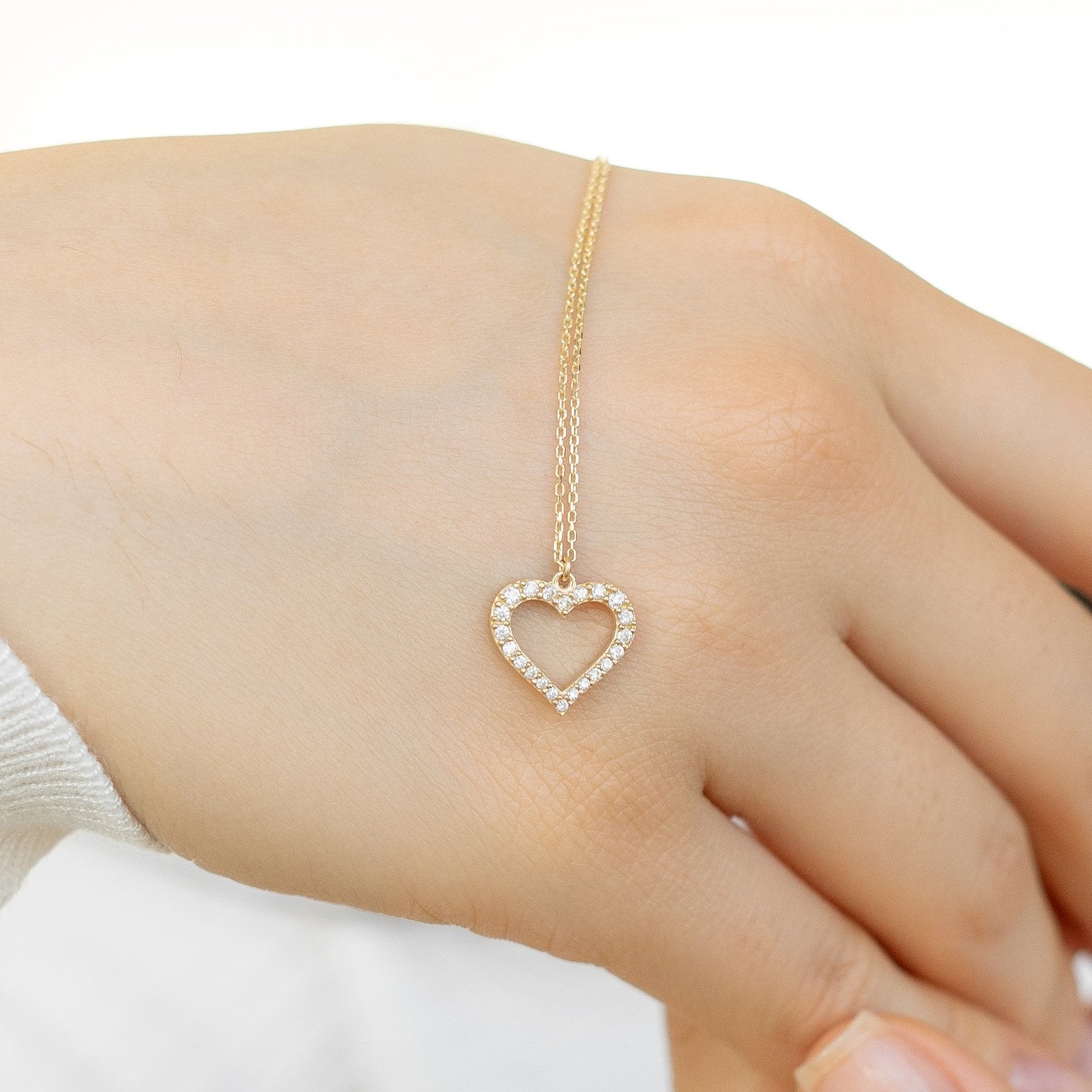 Dainty Heart Necklace In Gold