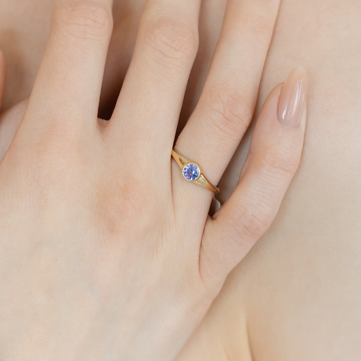 Round Cut Tanzanite Signet Ring