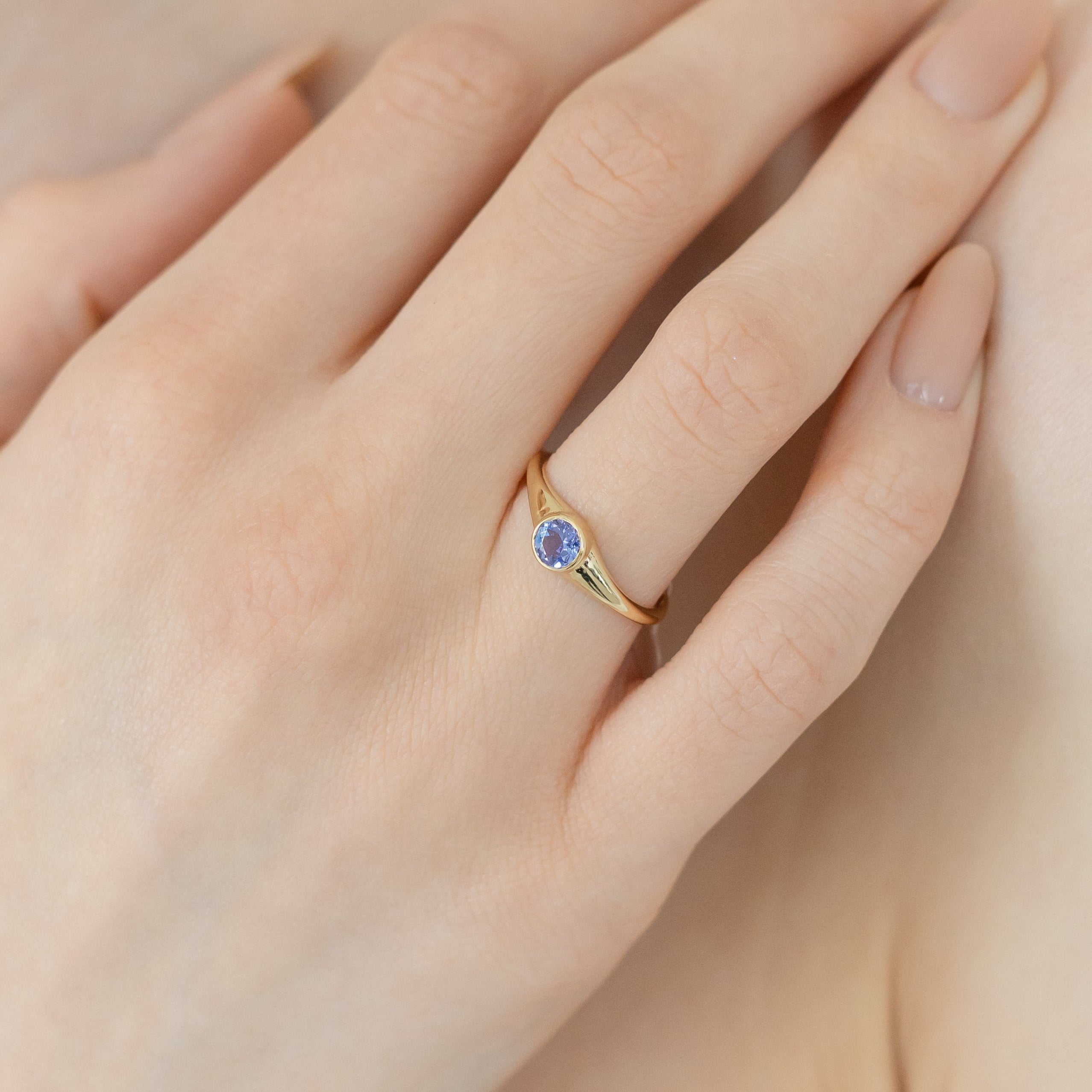 Round Cut Tanzanite Signet Ring