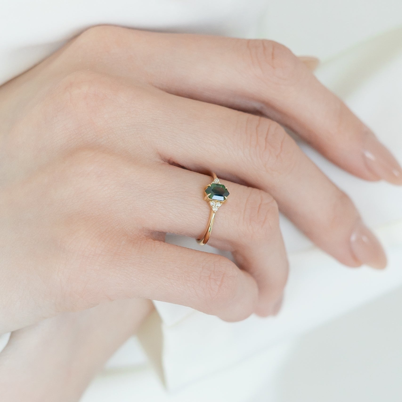 Hexagon Green Sapphire Ring With Diamond - Hexara Sapphire Ring
