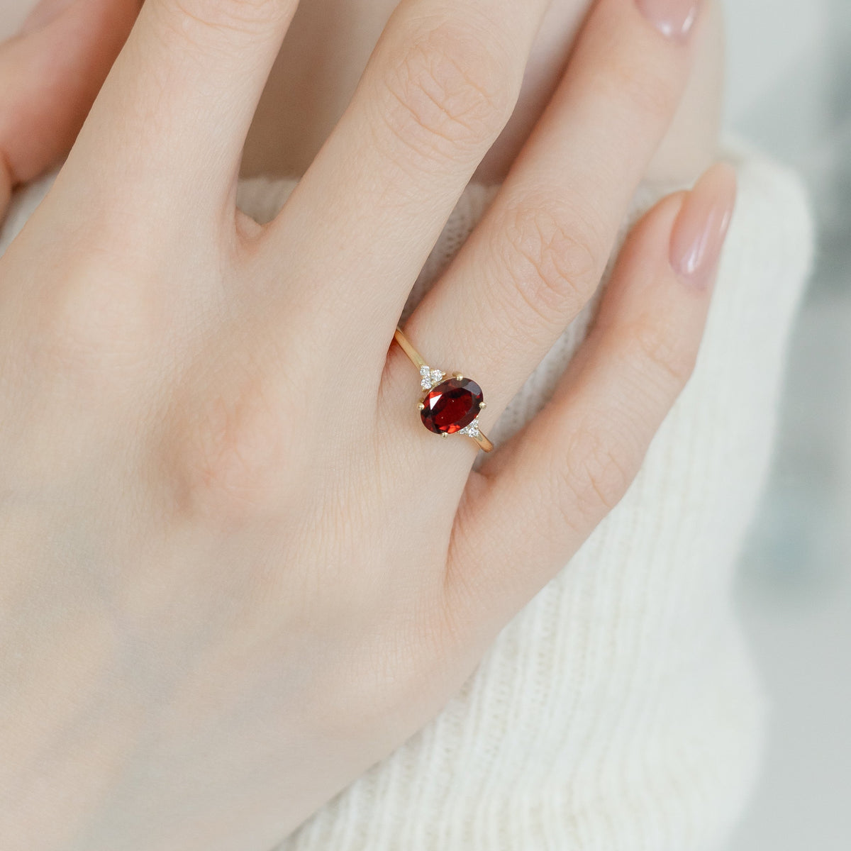 Garnet Engagement Ring With Diamond – Solenne