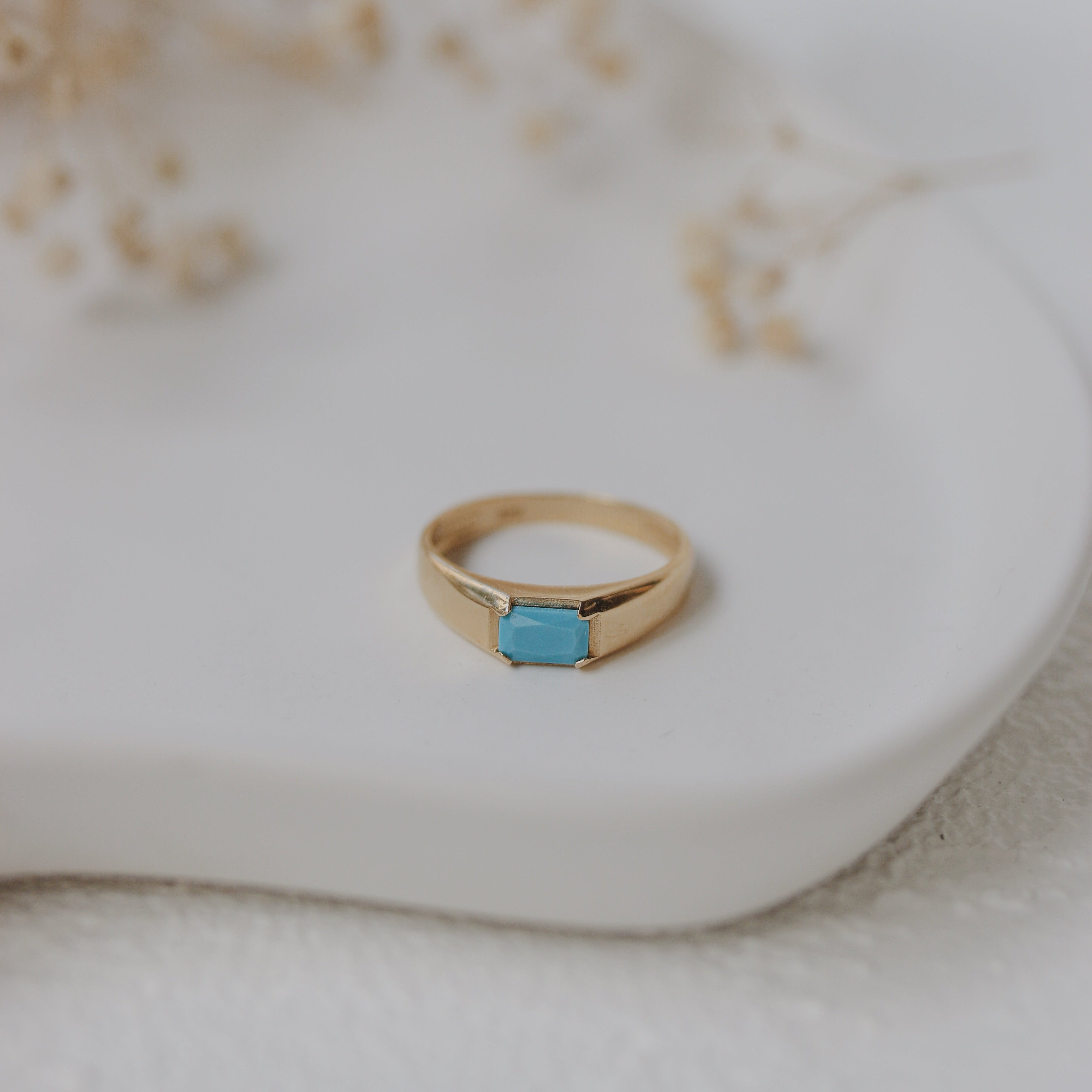 Turquoise Signet Ring In 14k Gold Orizzo fine jewelry