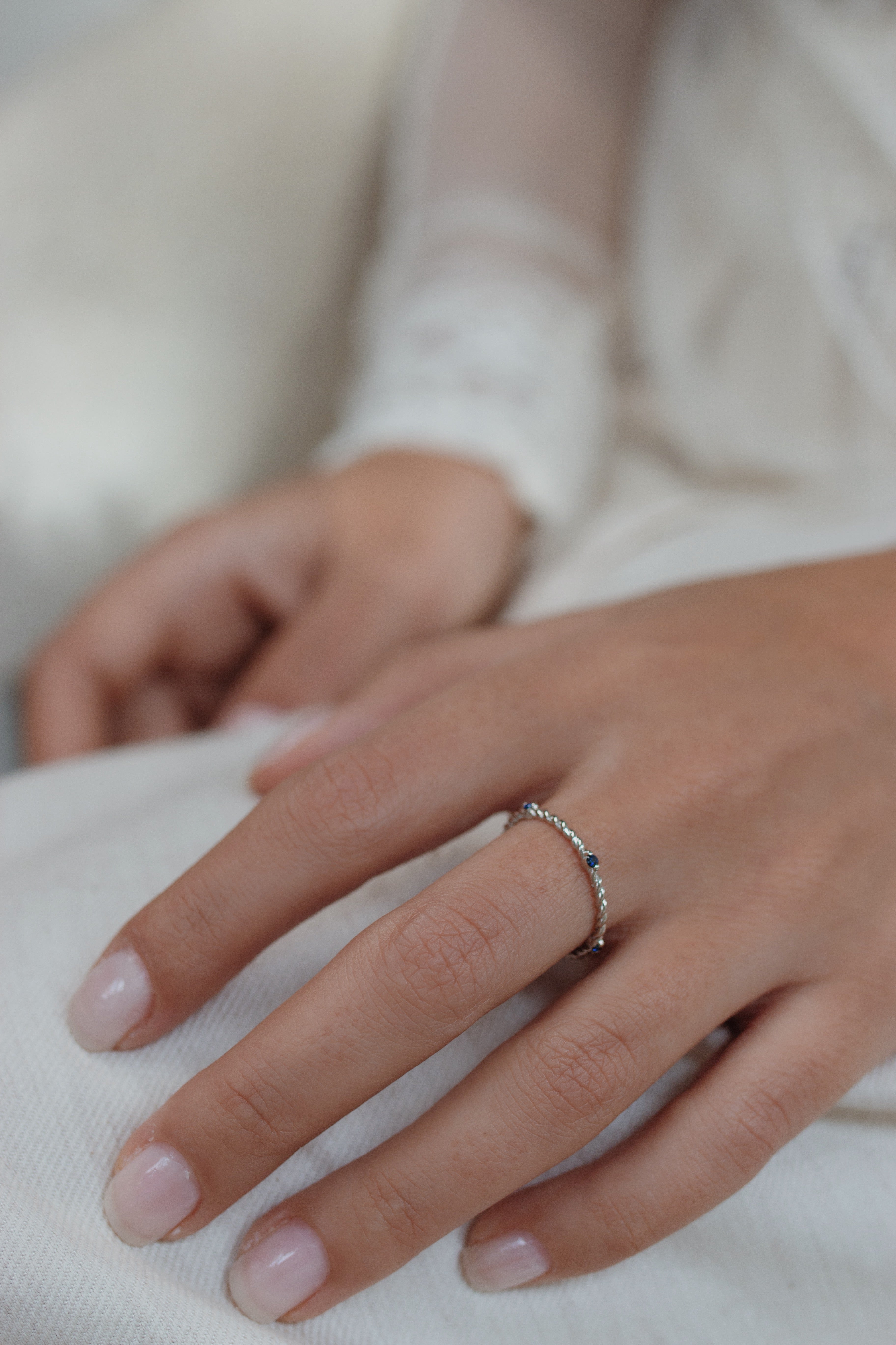Twisted Wedding Band With Sapphire Orizzo fine jewelry