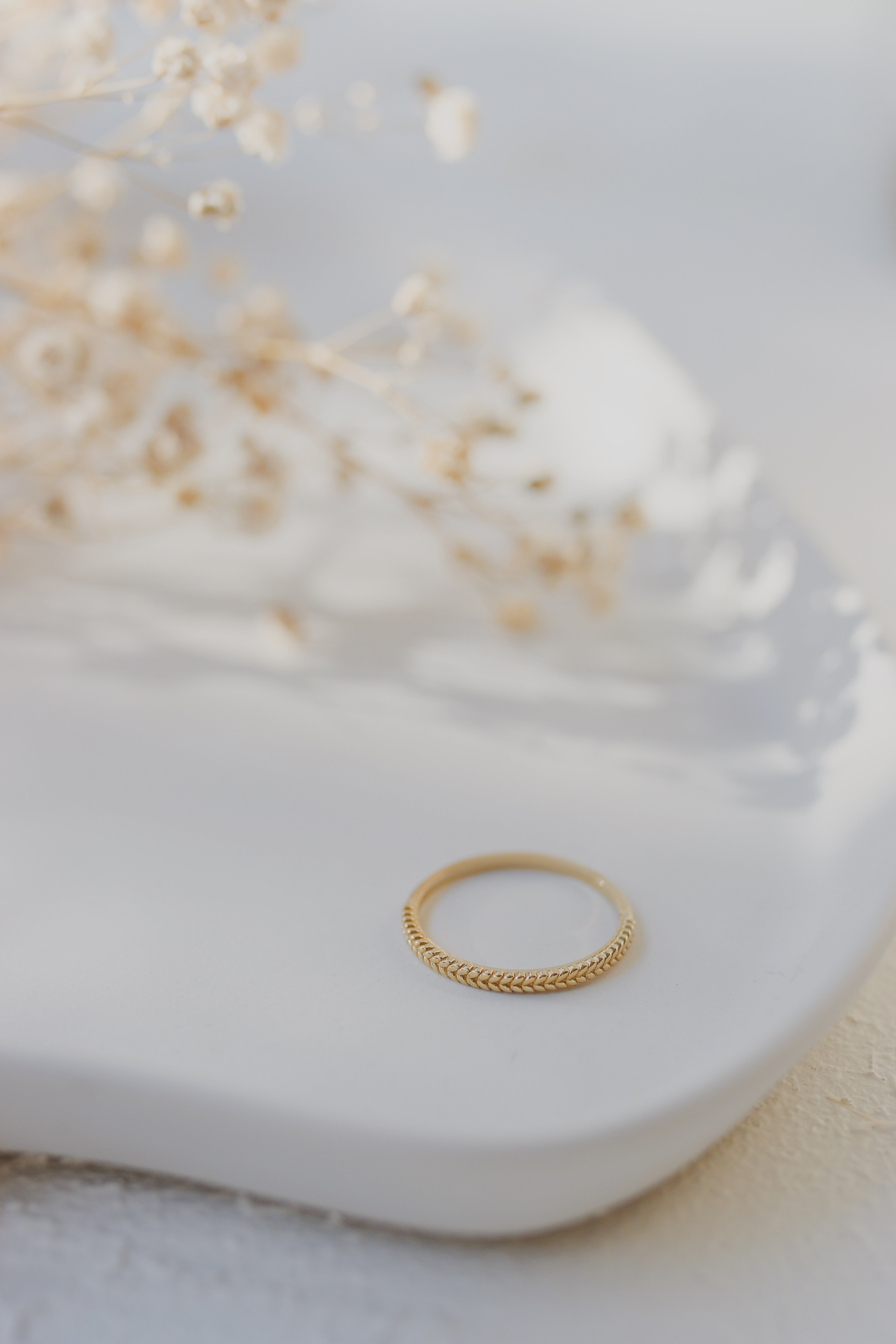 14 Karat Gold Wheat Pattern Wedding Band Orizzo fine jewelry