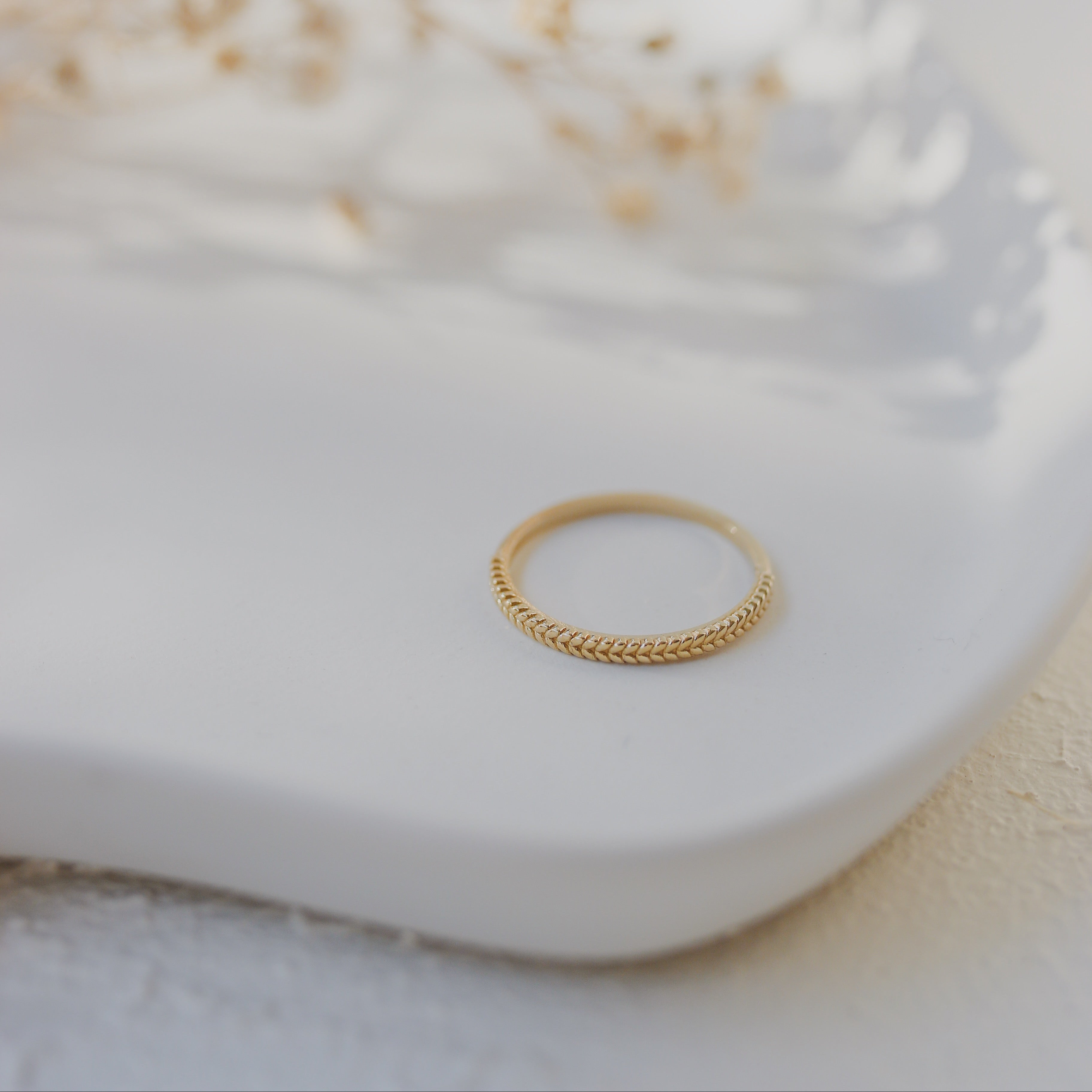 14 Karat Gold Wheat Pattern Wedding Band Orizzo fine jewelry