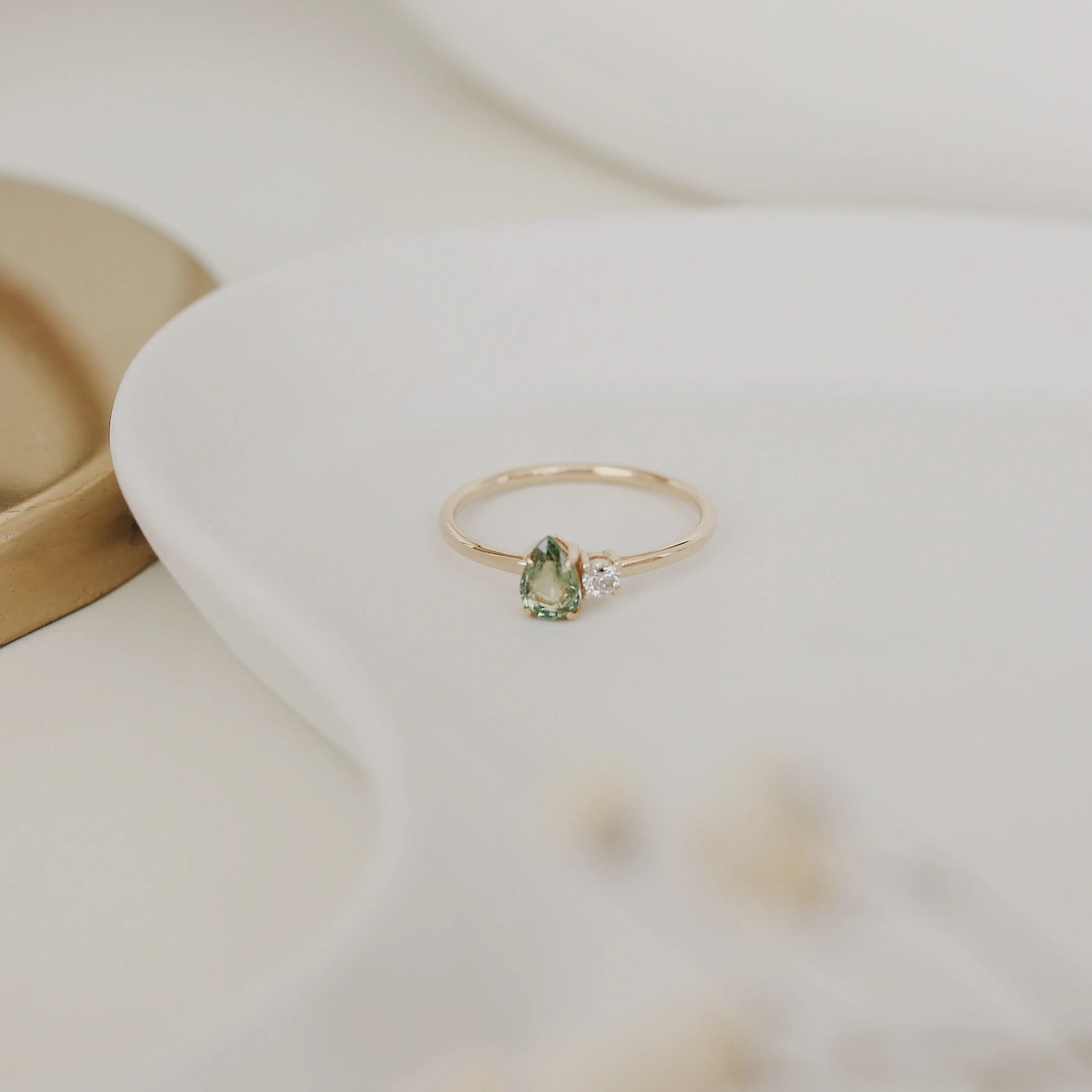 Pear Shape Green Sapphire Engagement Ring With Diamond - Alternative Bridal Orizzo fine jewelry