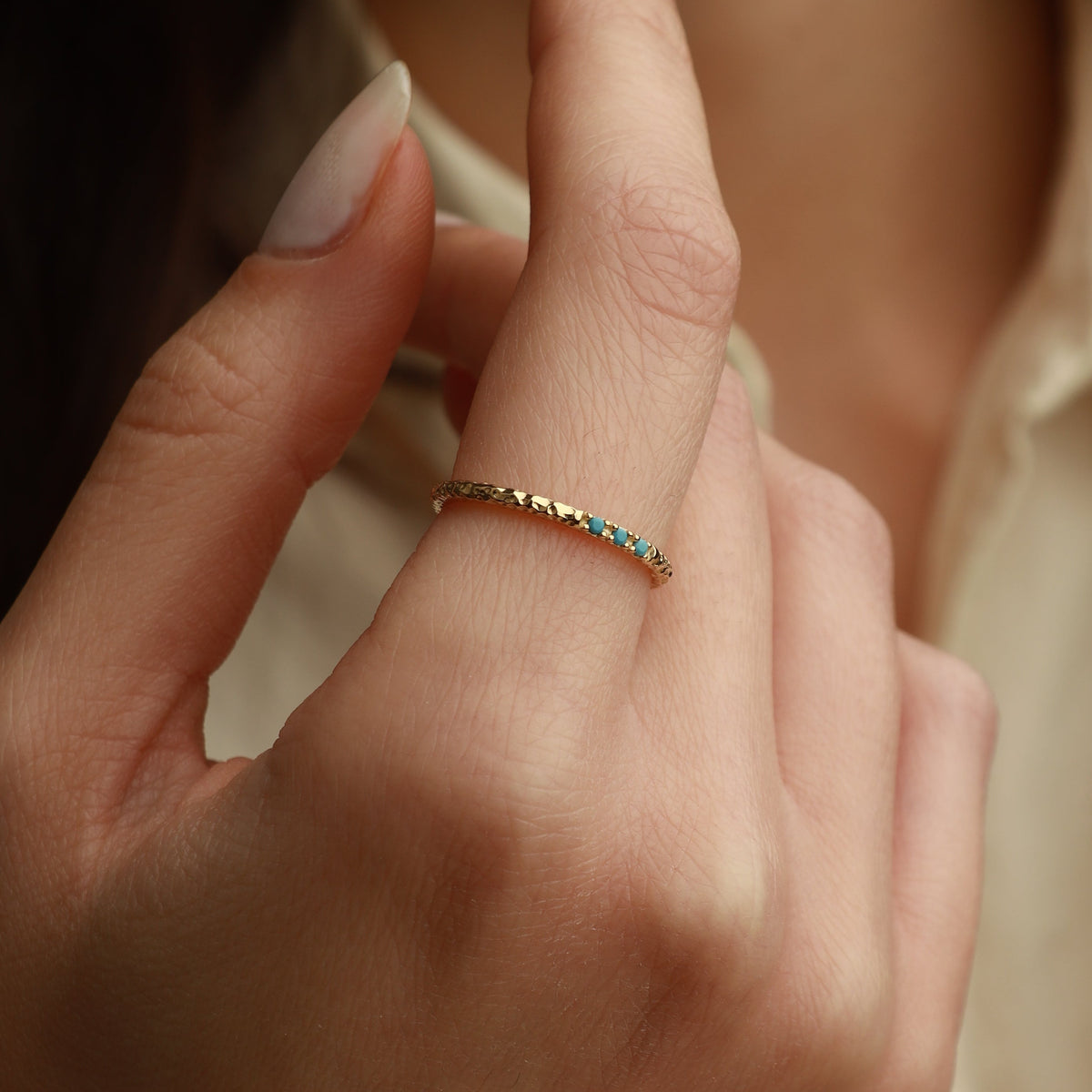 Hammered Gold Ring With Turquoise Stones in 14k Gold