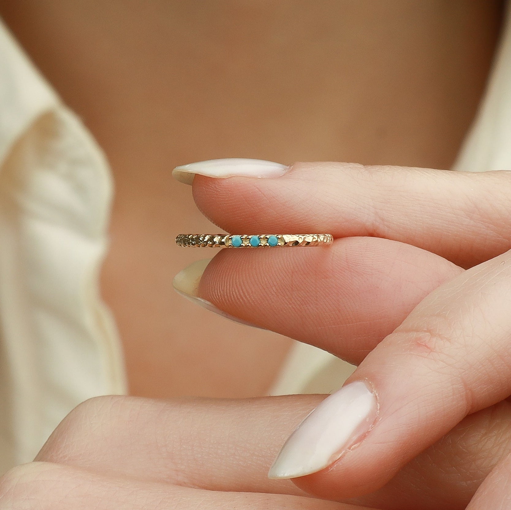 Hammered Gold Ring With Turquoise Stones in 14k Gold