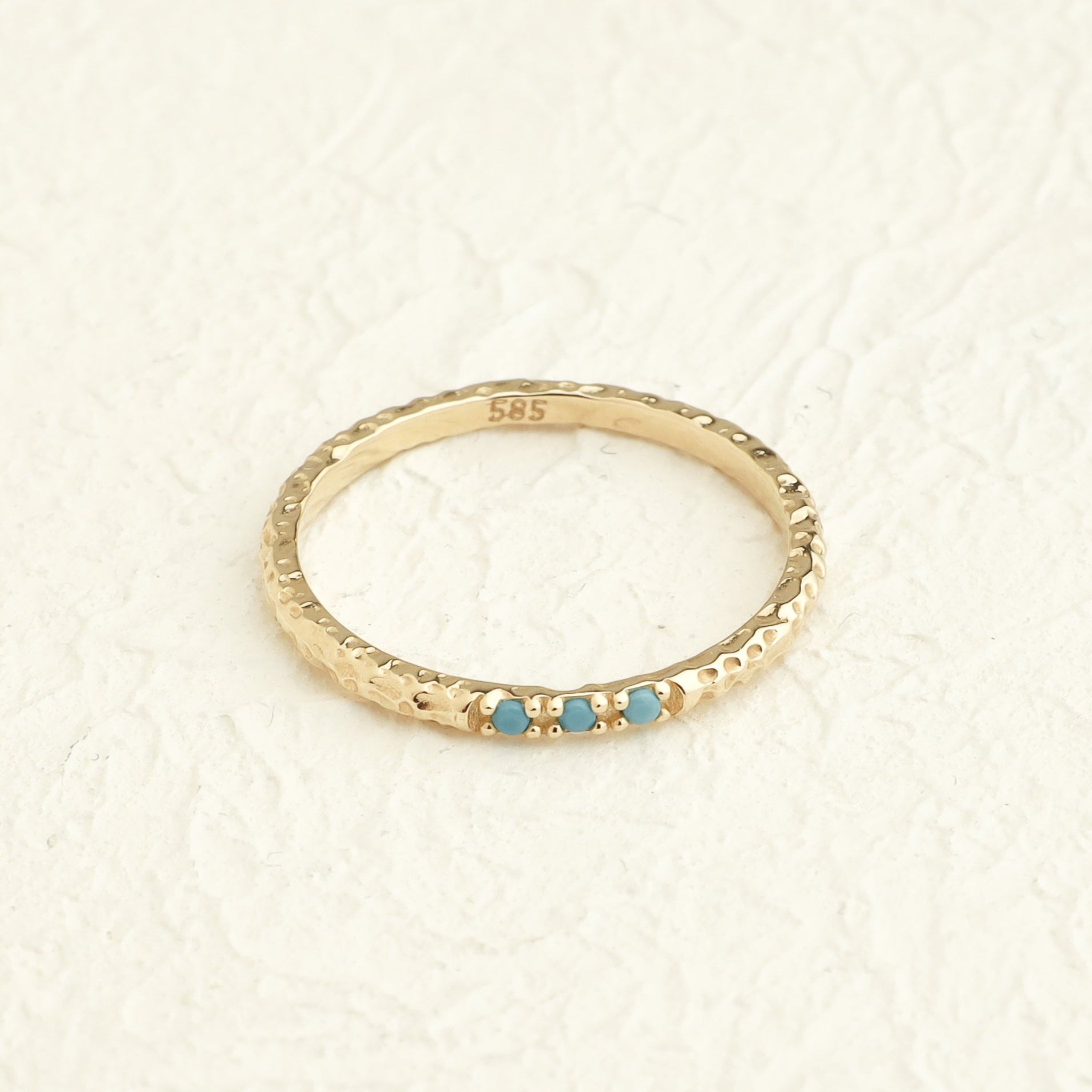 Hammered Gold Ring With Turquoise Stones in 14k Gold