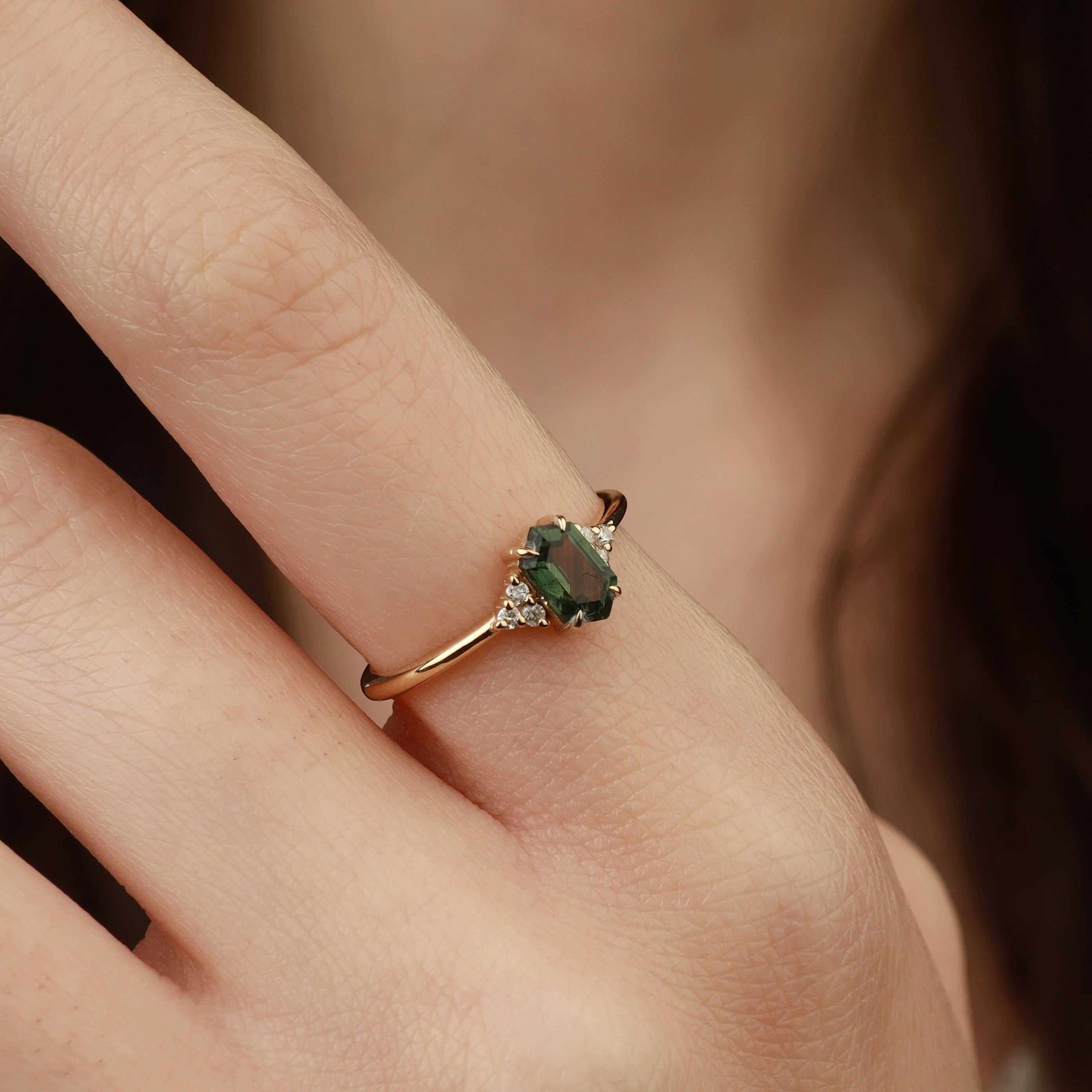 Art Deco Hexagon Green Sapphire Diamond Ring With Diamond Orizzo fine jewelry