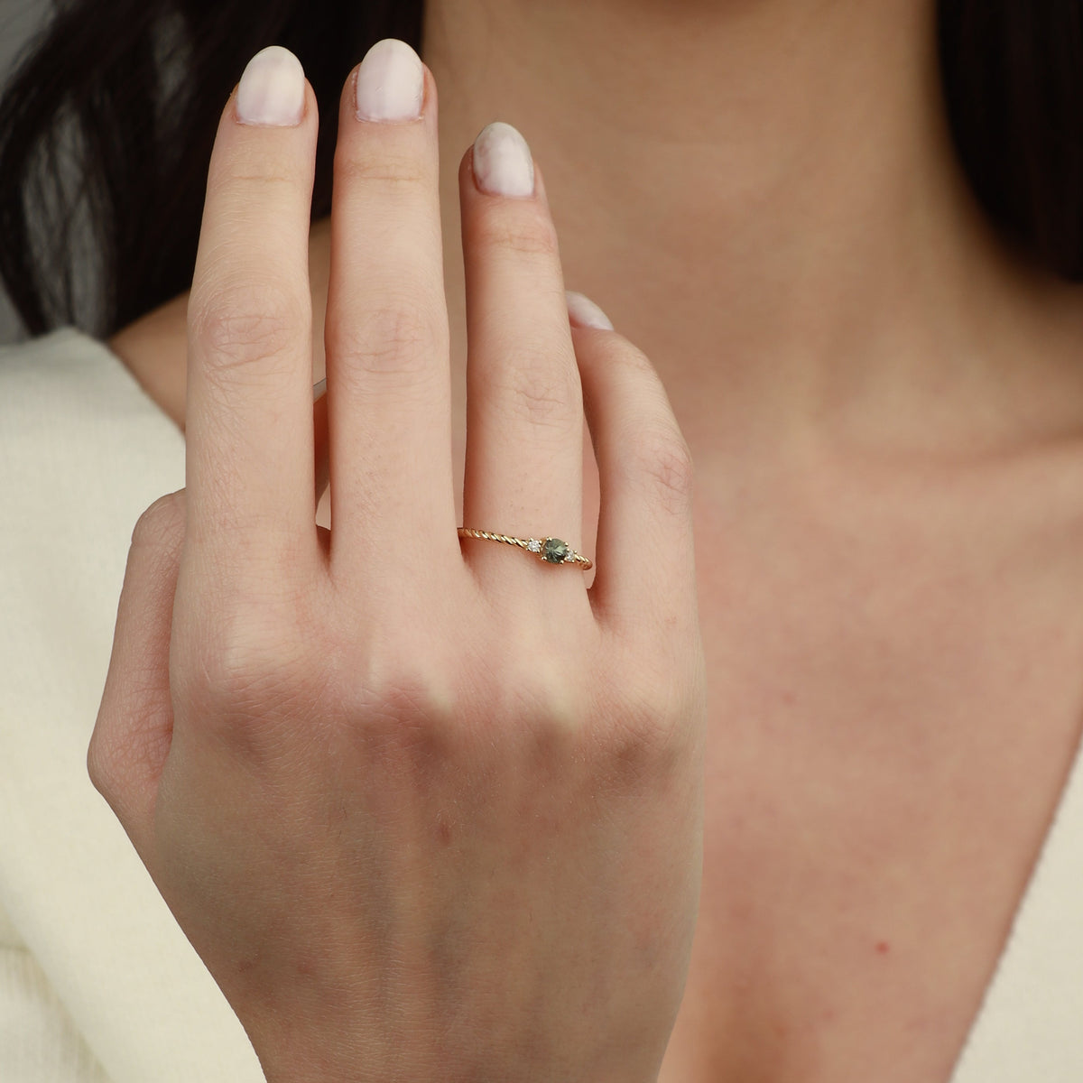 Twisted Band Green Sapphire Engagement Ring With Diamond Orizzo fine jewelry