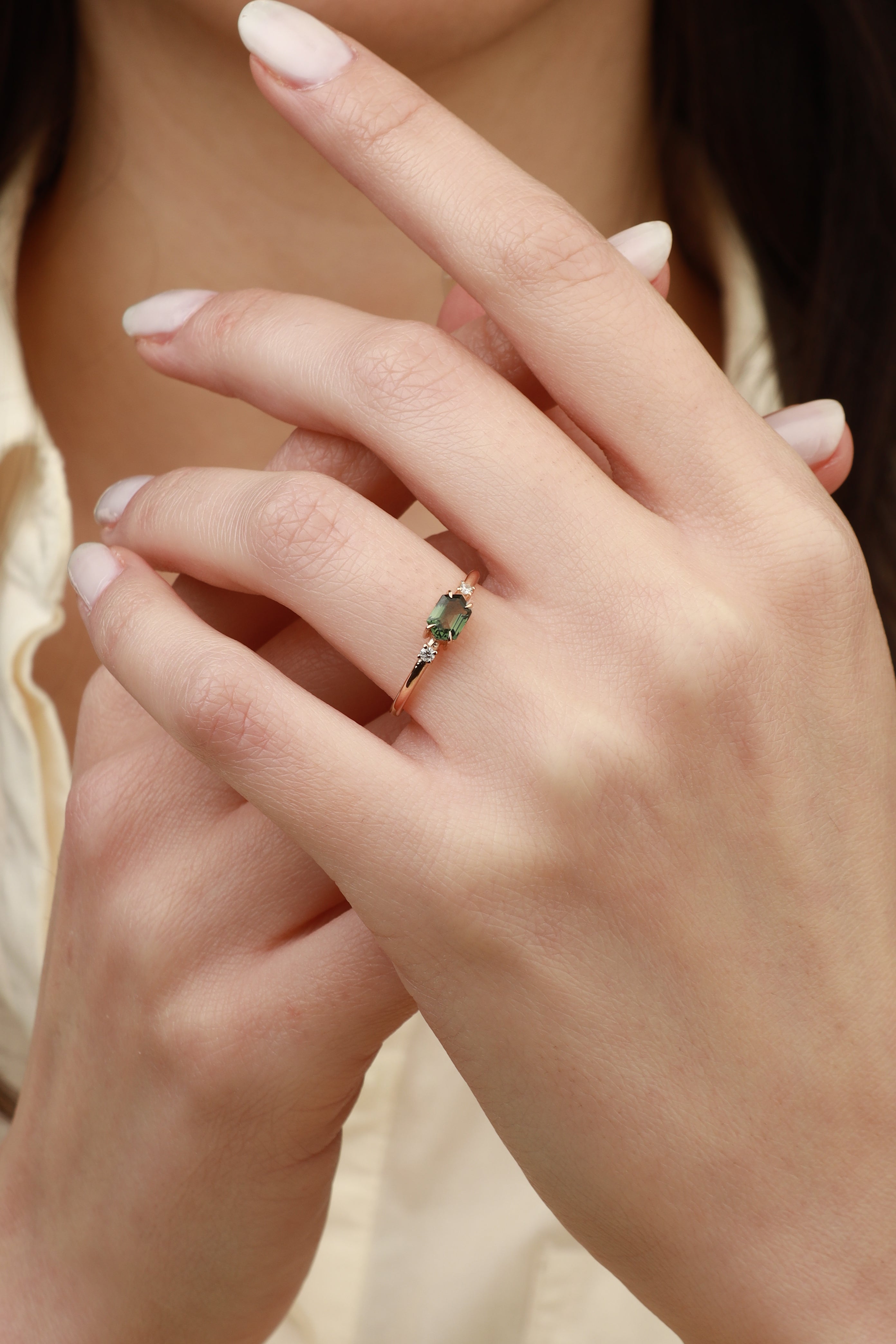 Horizontal Hexagon Green Sapphire Engagement Ring with Diamond Orizzo fine jewelry