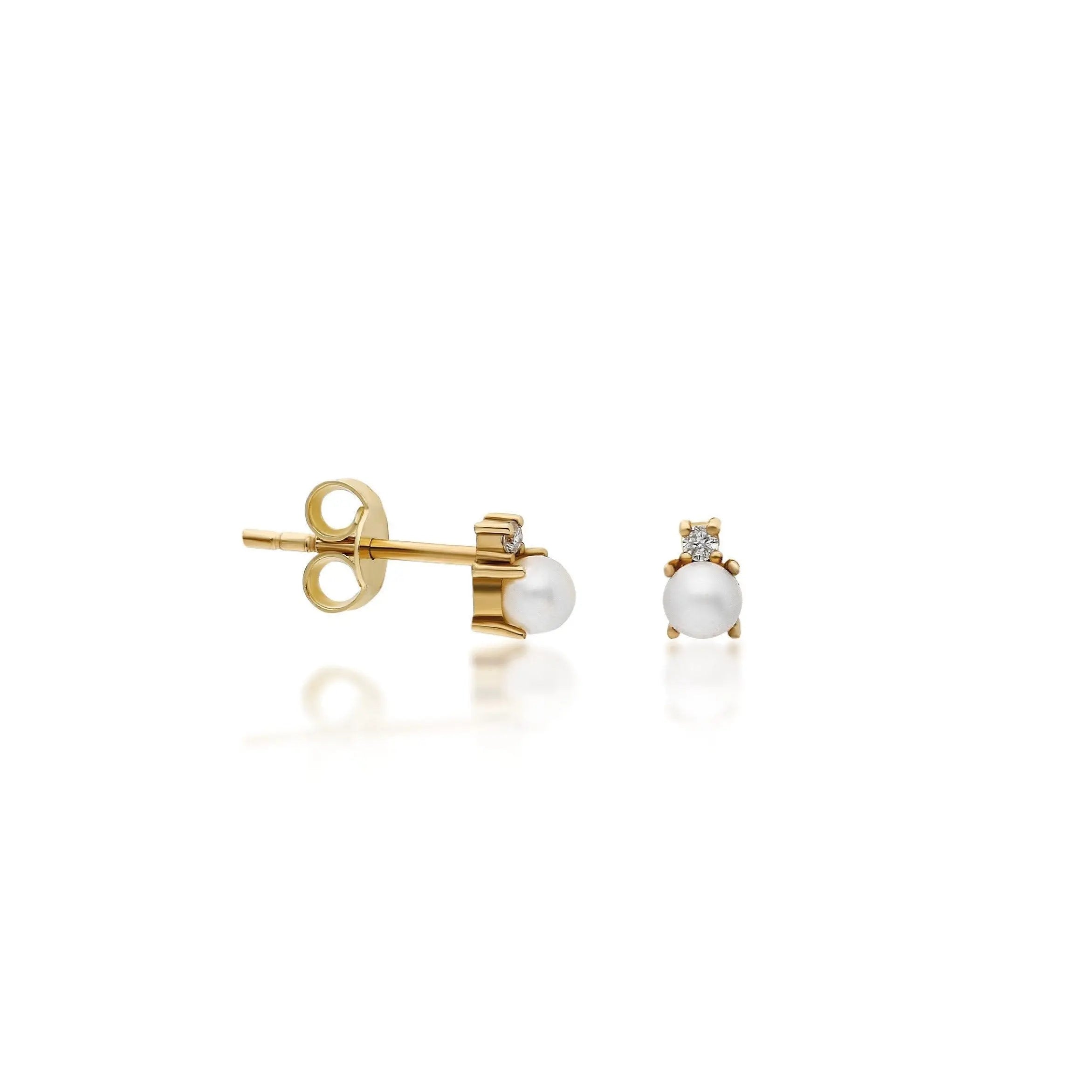 Dainty Pearl Earrings With Diamond Orizzo fine jewelry