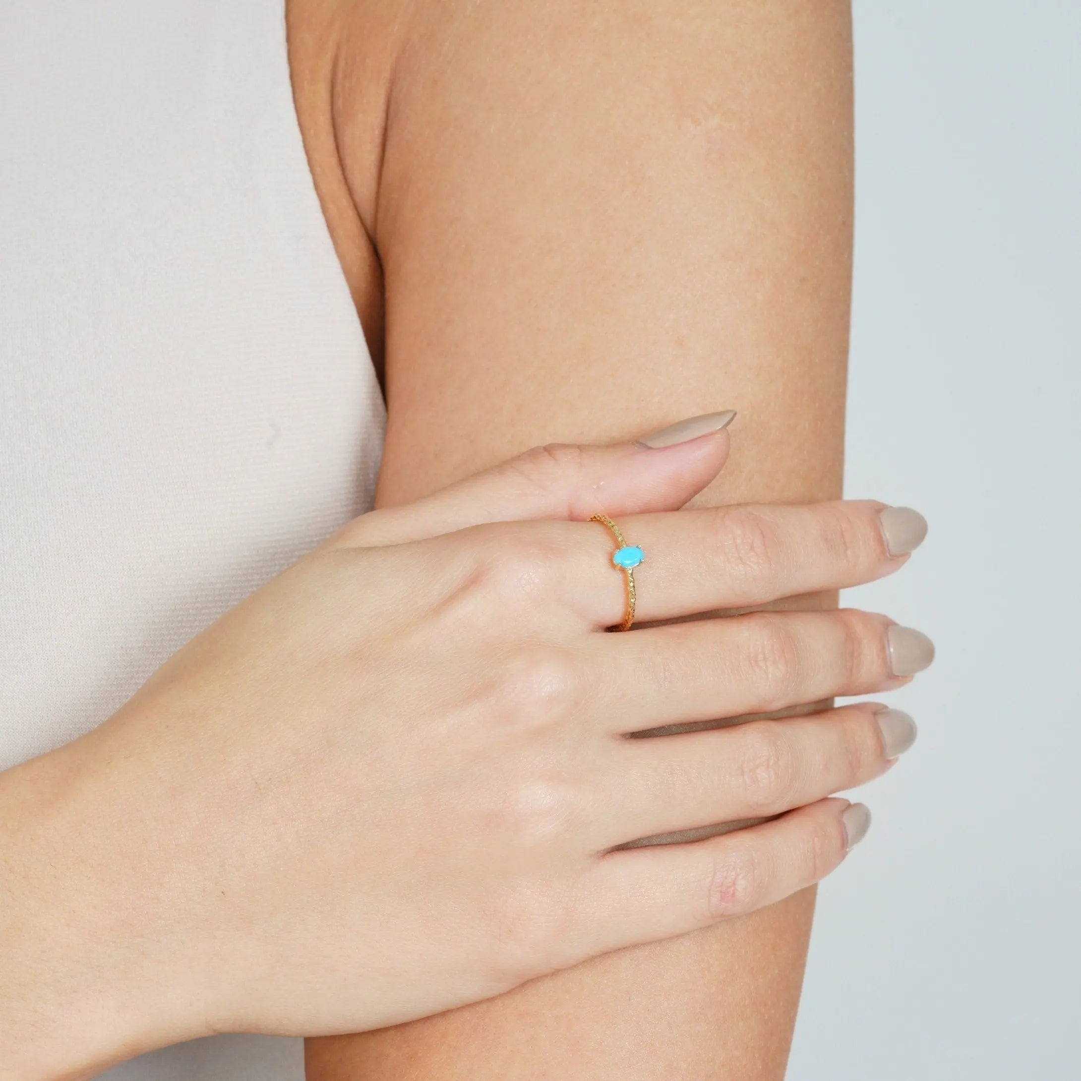 Turquoise Gold Ring , Hammered Gold Ring , Solid Gold Ring , Solitaire Gold Ring , Turquoise Ring ,Turquoise Jewelry , Hammered Ring