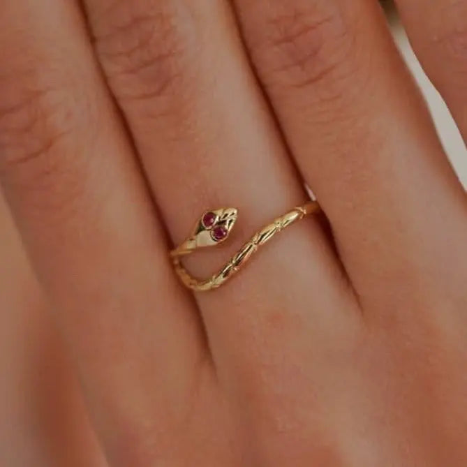 Snake Ring , Gold Snake Ring , Solid Gold Ring , Snake Jewelry , Emerald Snake Ring , Gift Idea