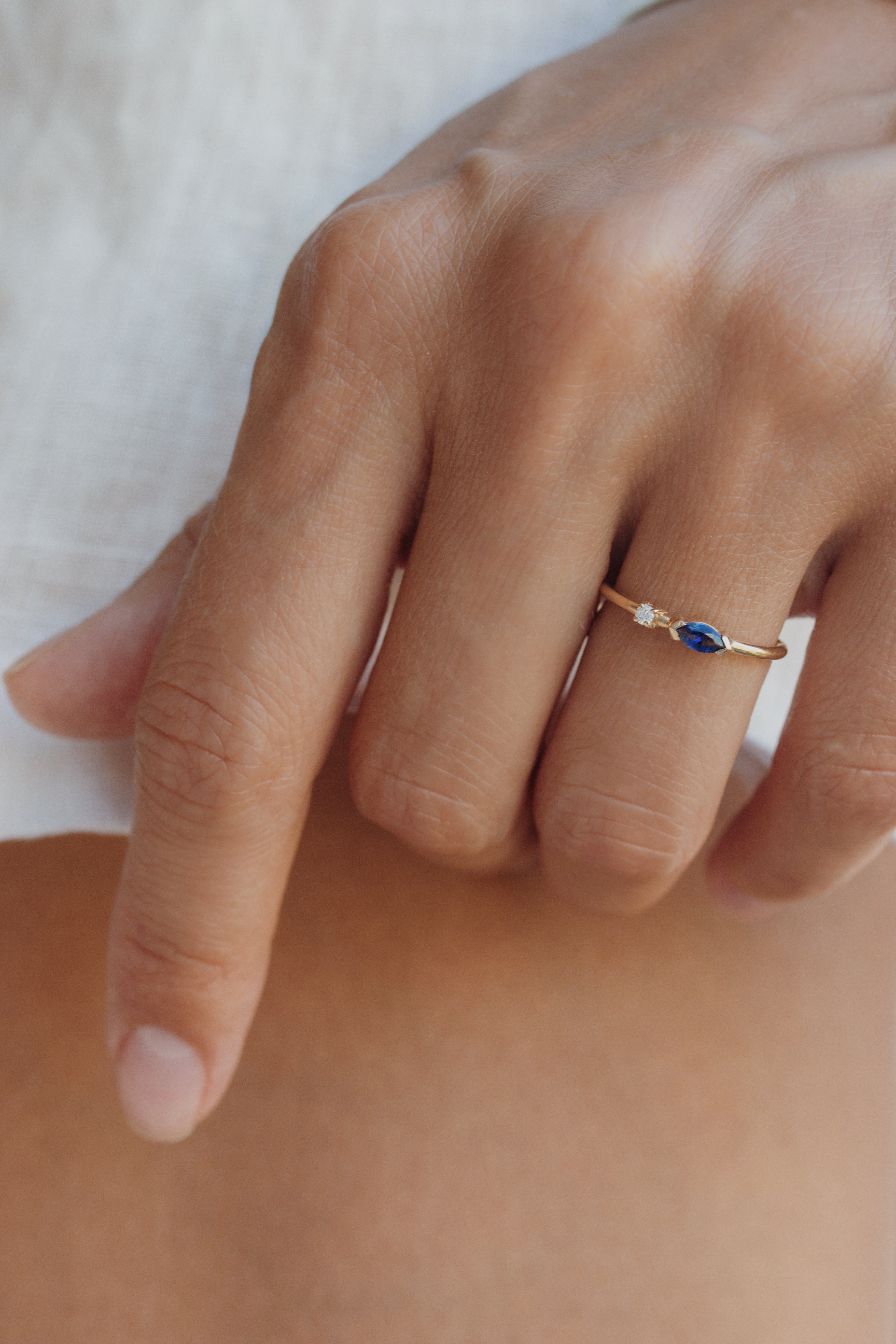 Sapphire and Diamond Double Stone Ring Orizzo fine jewelry