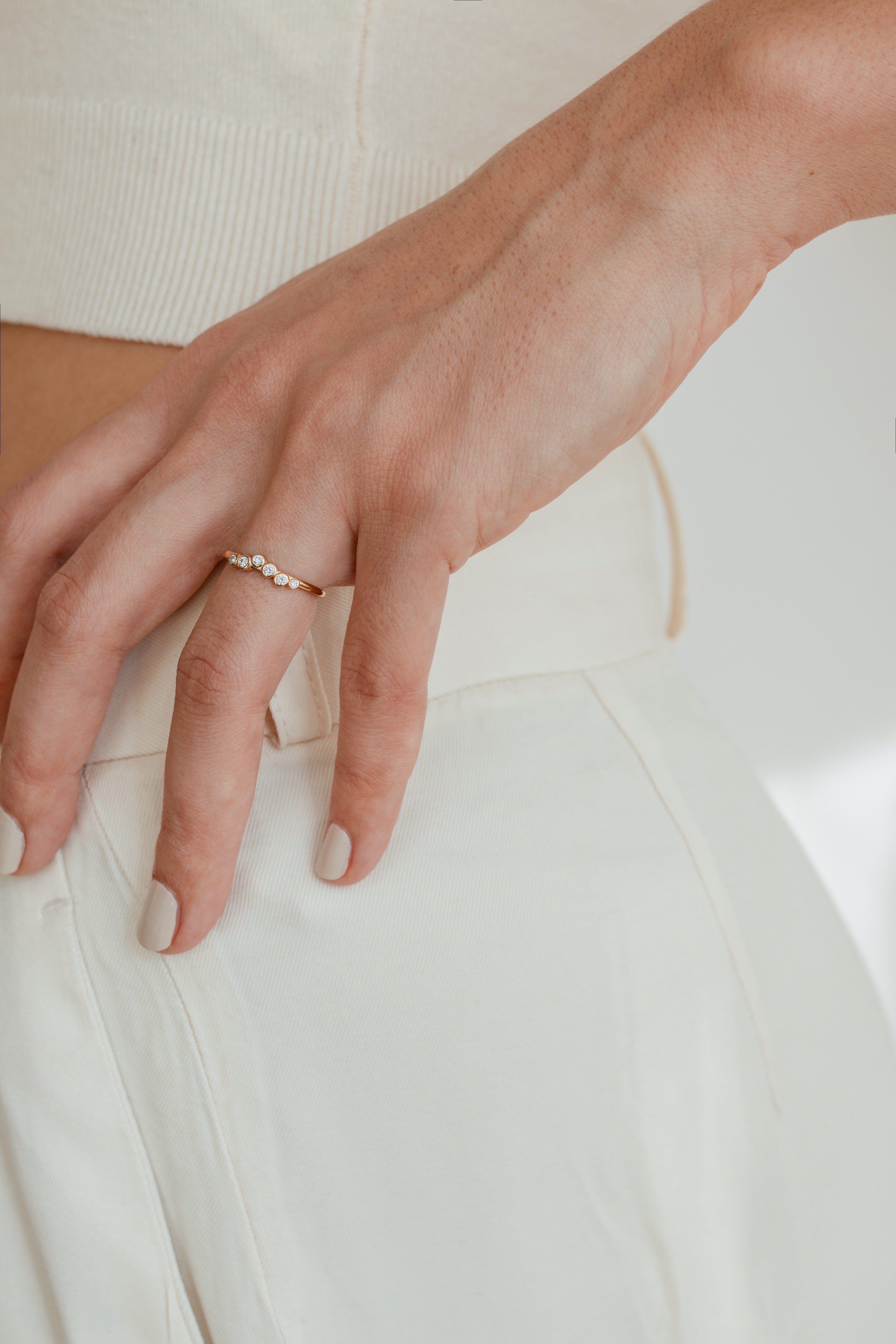 Bezel Diamond Cluster Ring Orizzo fine jewelry