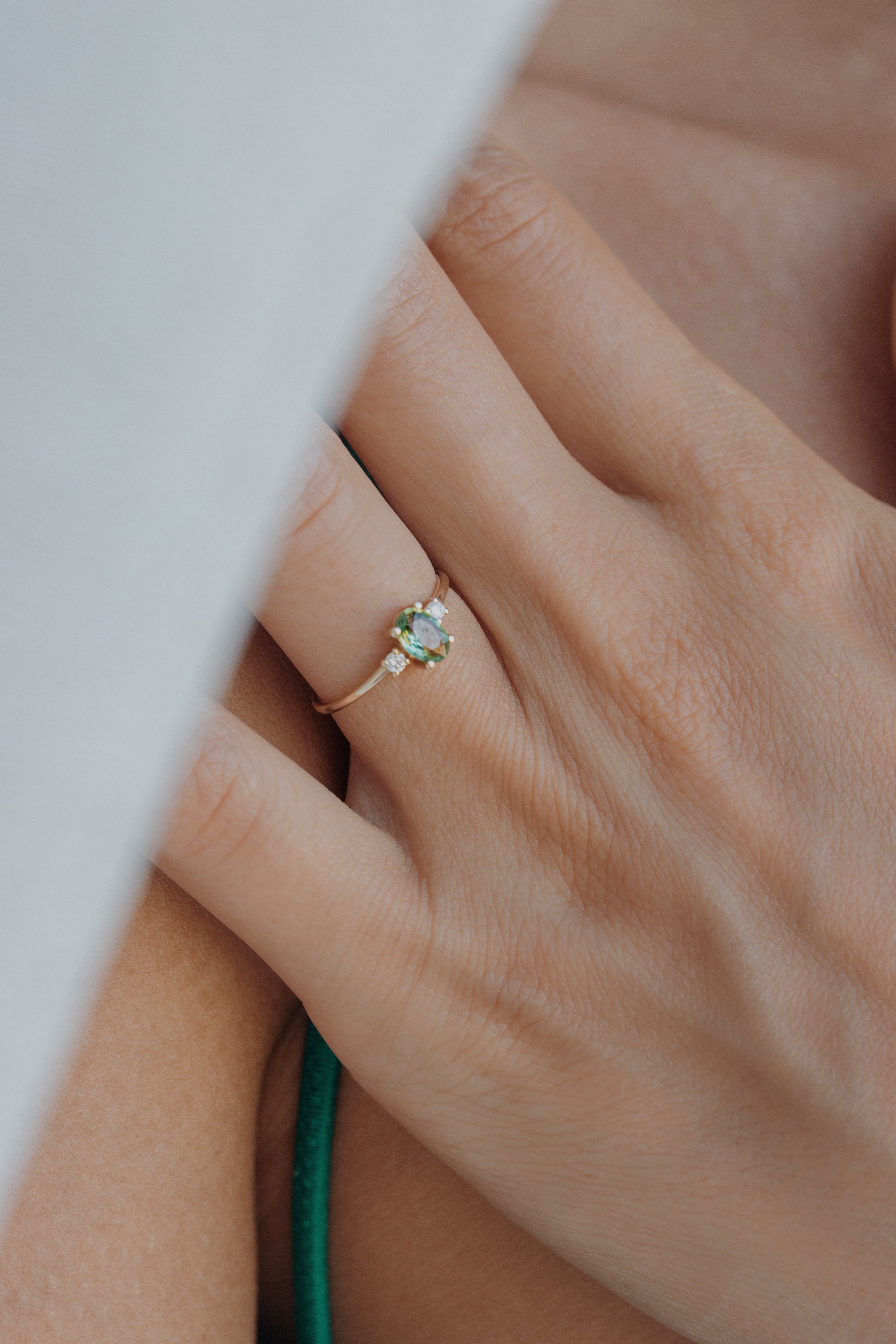 Oval Green Sapphire Engagement Ring With Diamond Orizzo fine jewelry