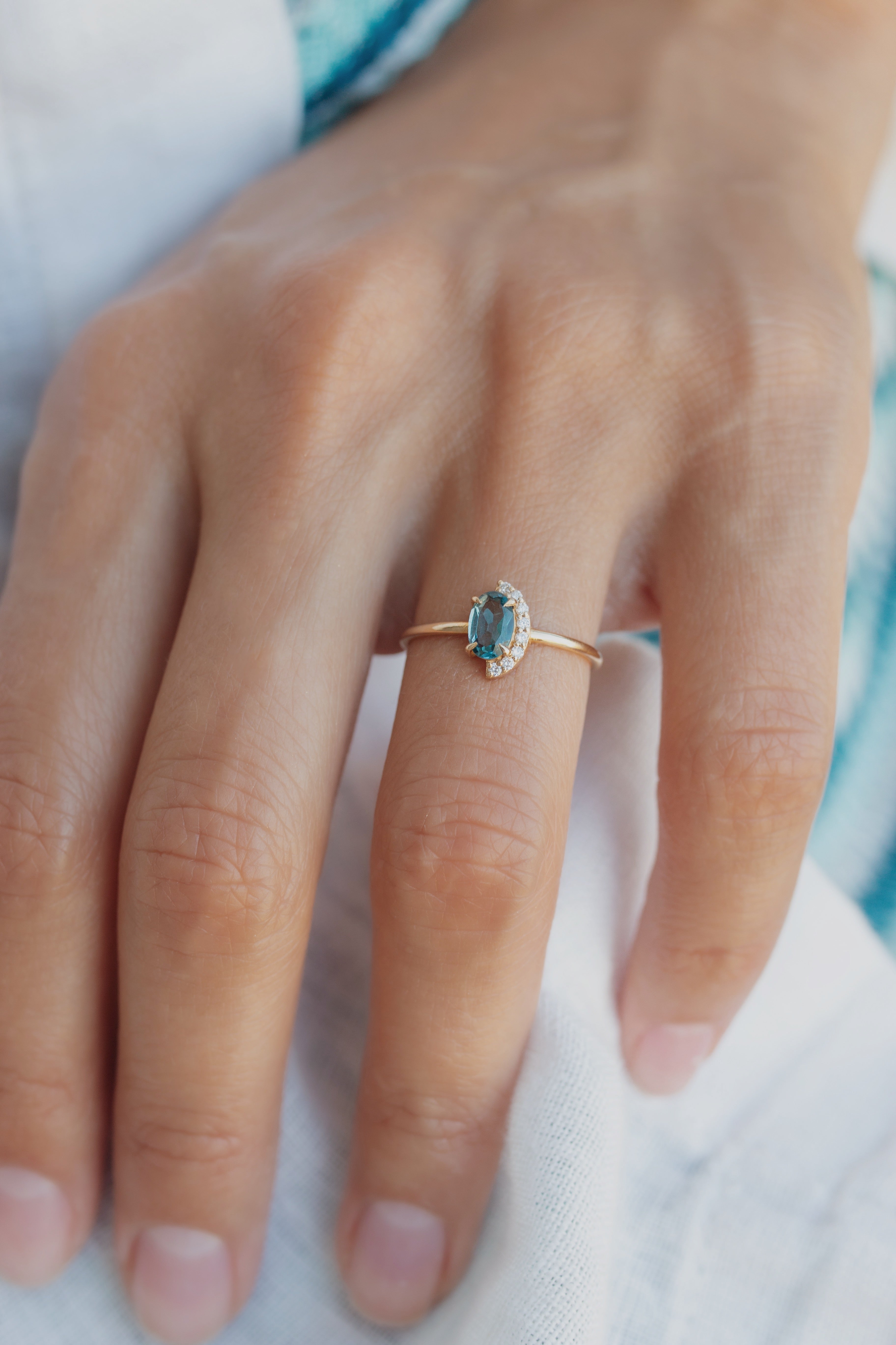 Oval London Blue Topaz Alternative Engagement Ring Orizzo fine jewelry