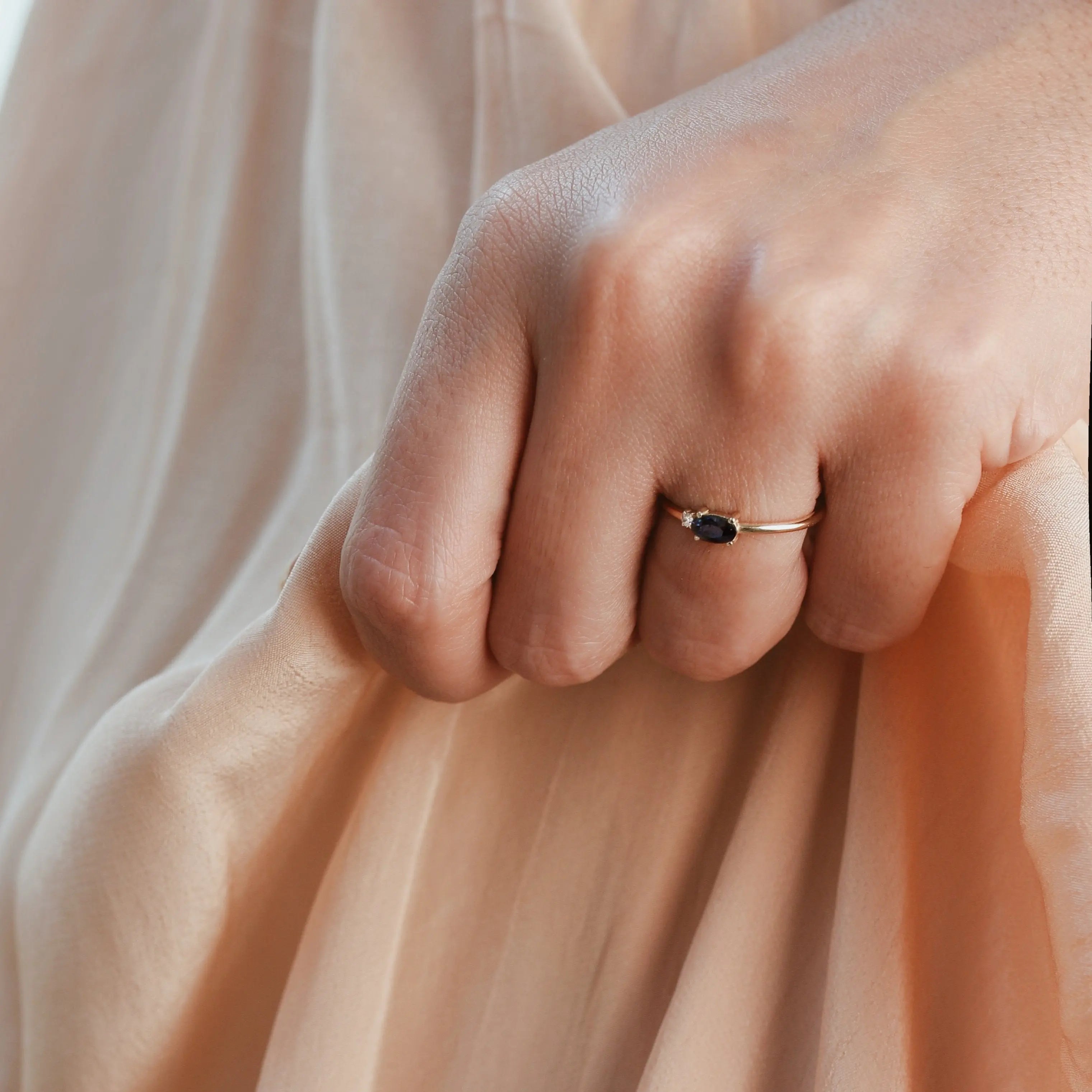 Blue Sapphire Ring With Diamond Orizzo fine jewelry