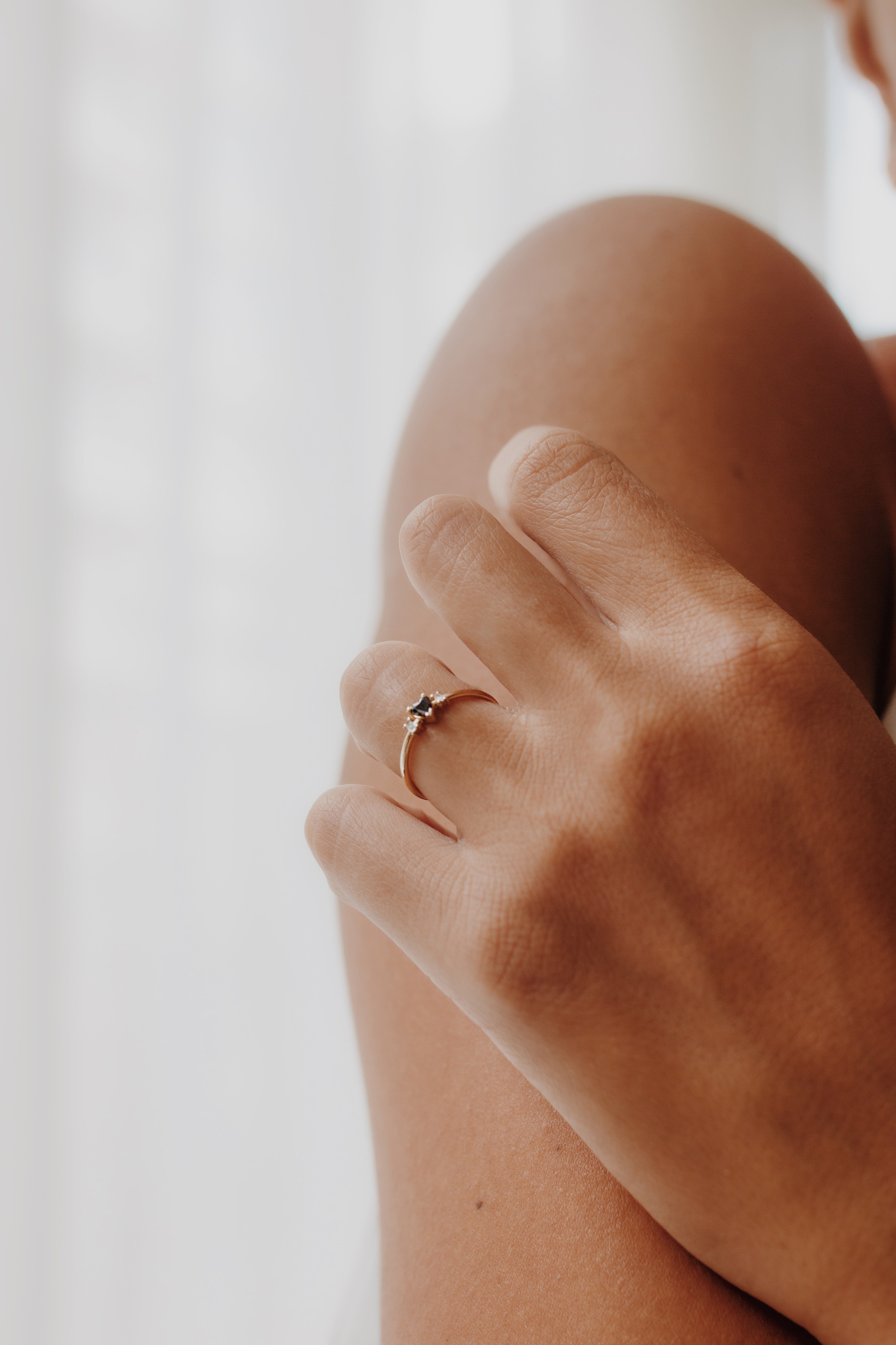 Solitaire Heart Shape Black Diamond Engagement Ring with Baguette Diamonds Orizzo fine jewelry