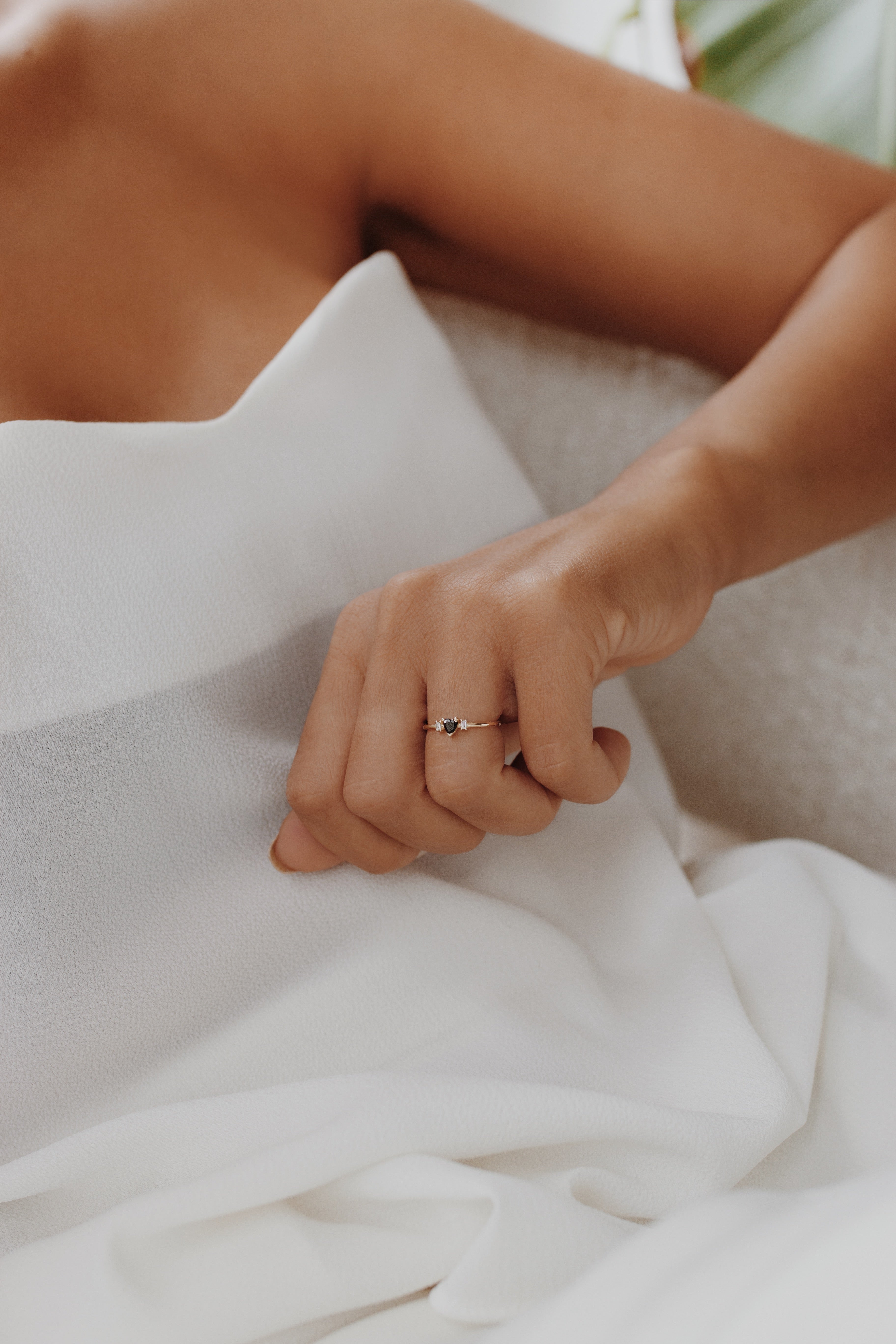 Solitaire Heart Shape Black Diamond Engagement Ring with Baguette Diamonds Orizzo fine jewelry