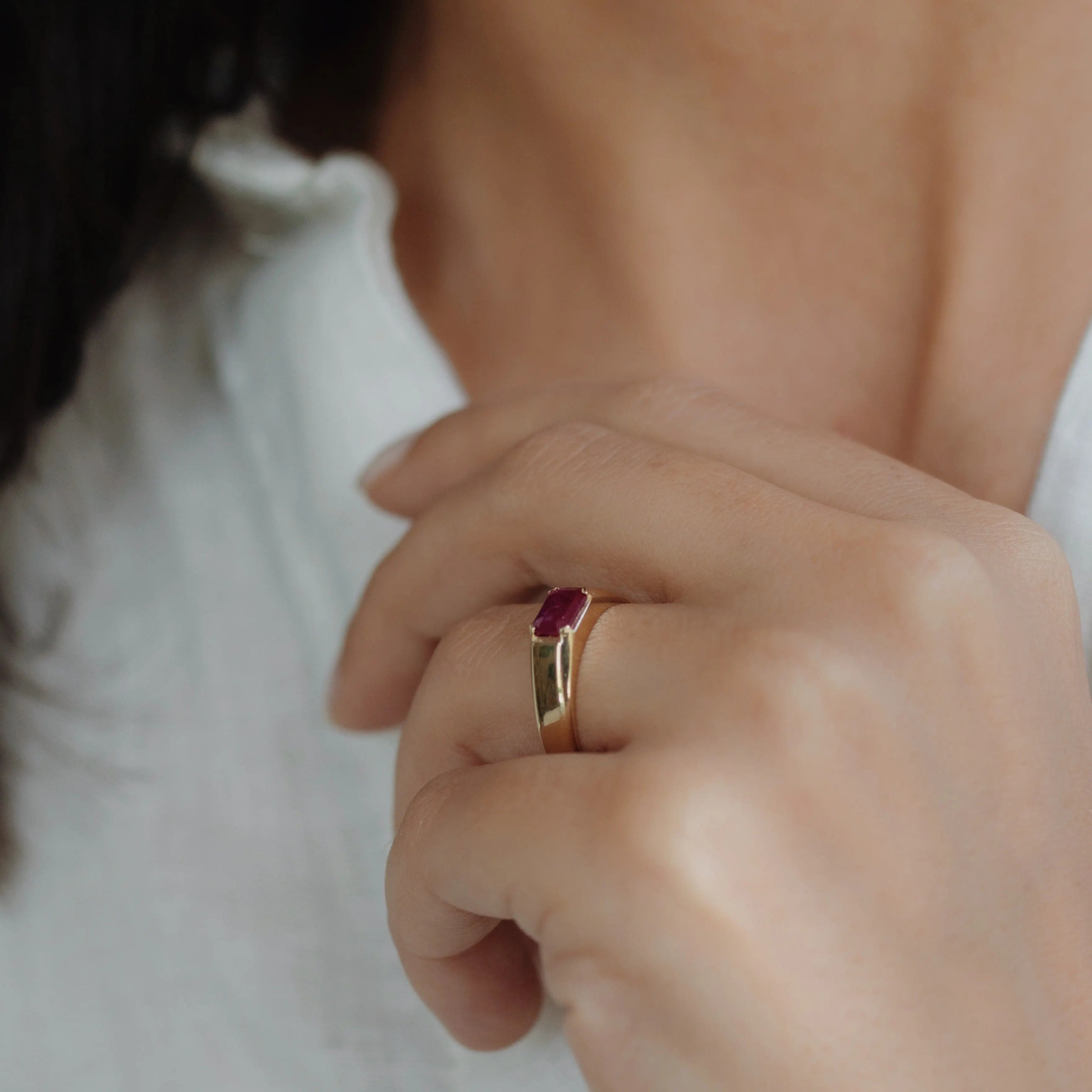 Ruby Signet Ring In 14k Gold Orizzo fine jewelry