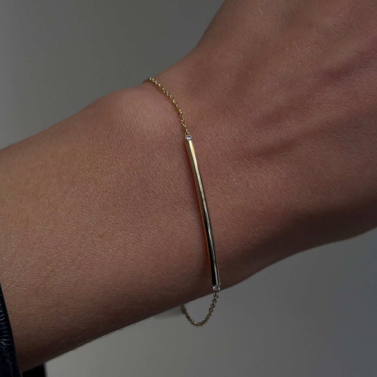 Minimalistisches Armband „Arc“ aus 14 Karat Gold