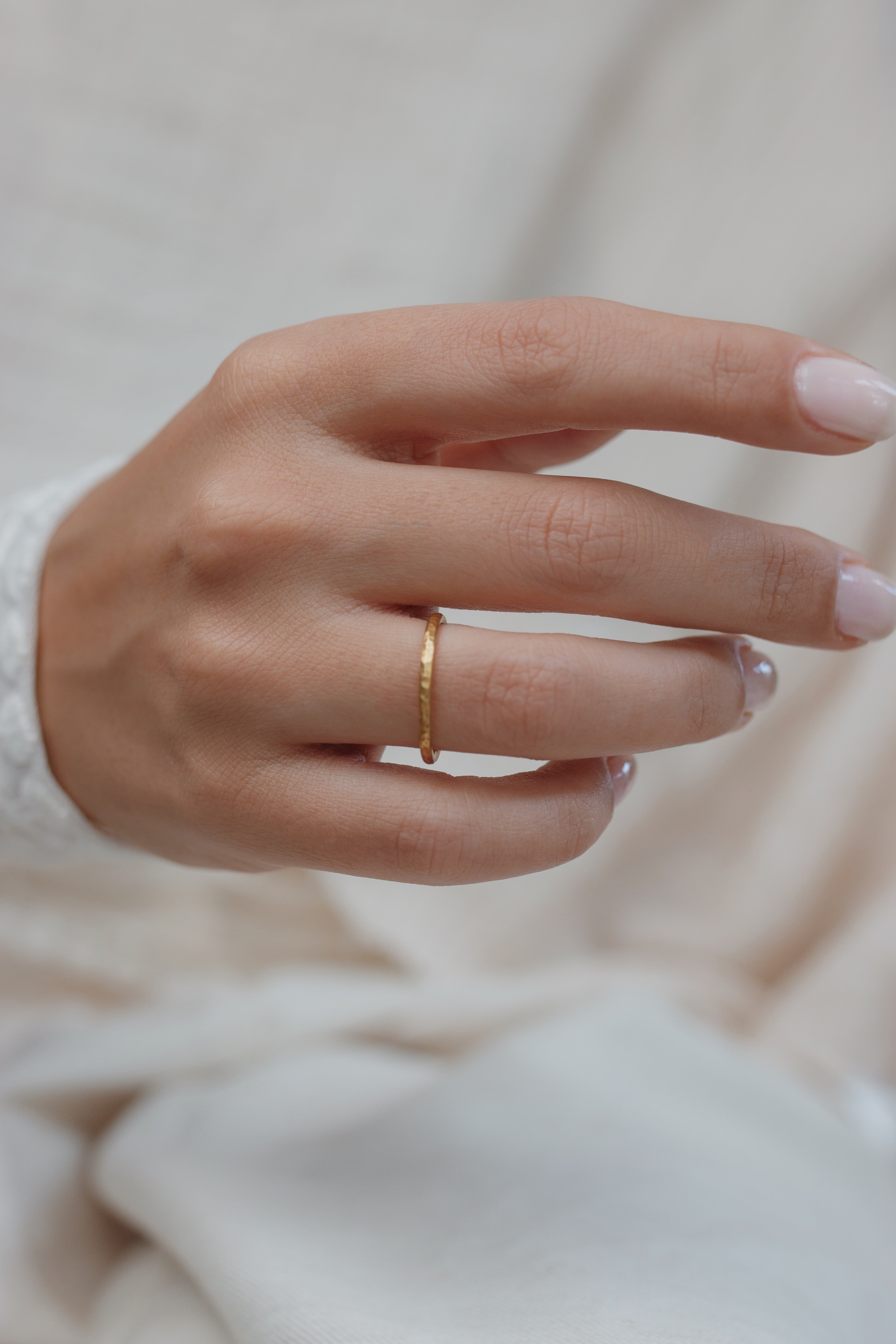 Hammered Gold Wedding Band in 14K Gold Orizzo fine jewelry