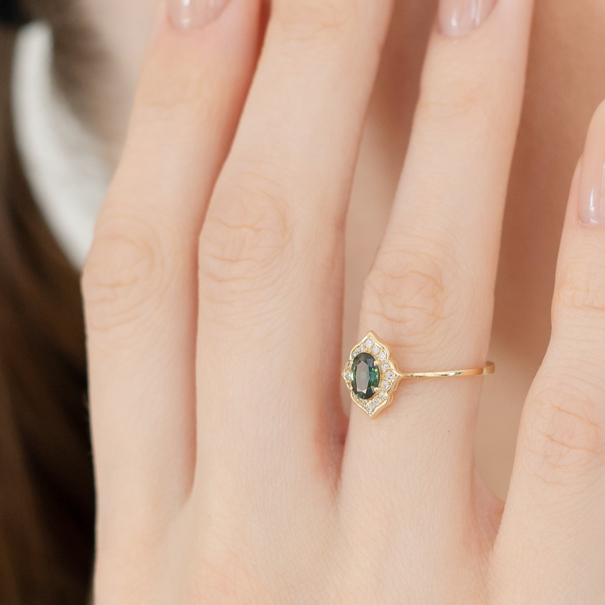 Vintage Inspired Green Sapphire Ring With Diamond