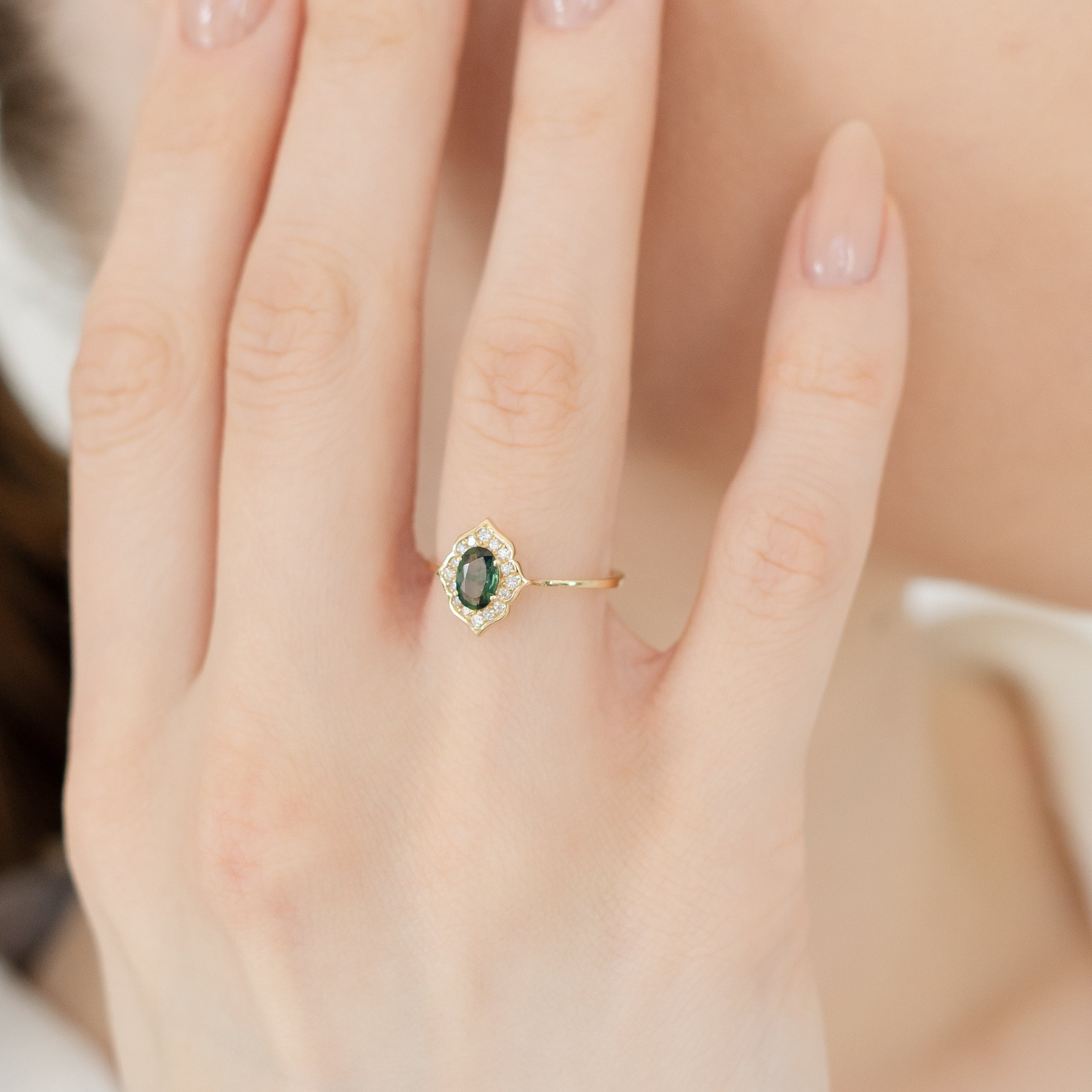 Vintage Inspired Green Sapphire Ring With Diamond