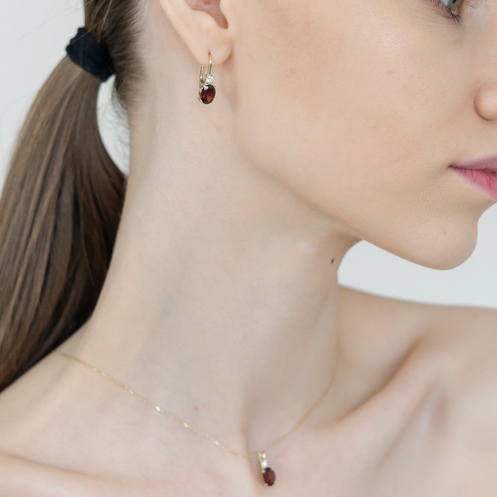 Garnet Earrings With Diamond in 14k Gold