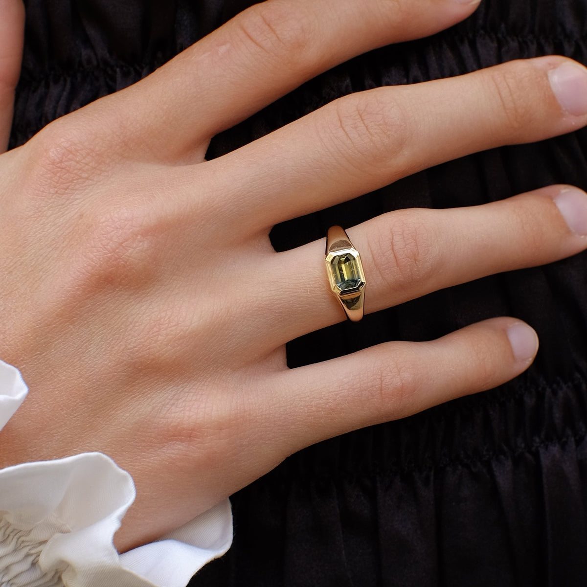 Green Sapphire Signet 14K Gold Ring