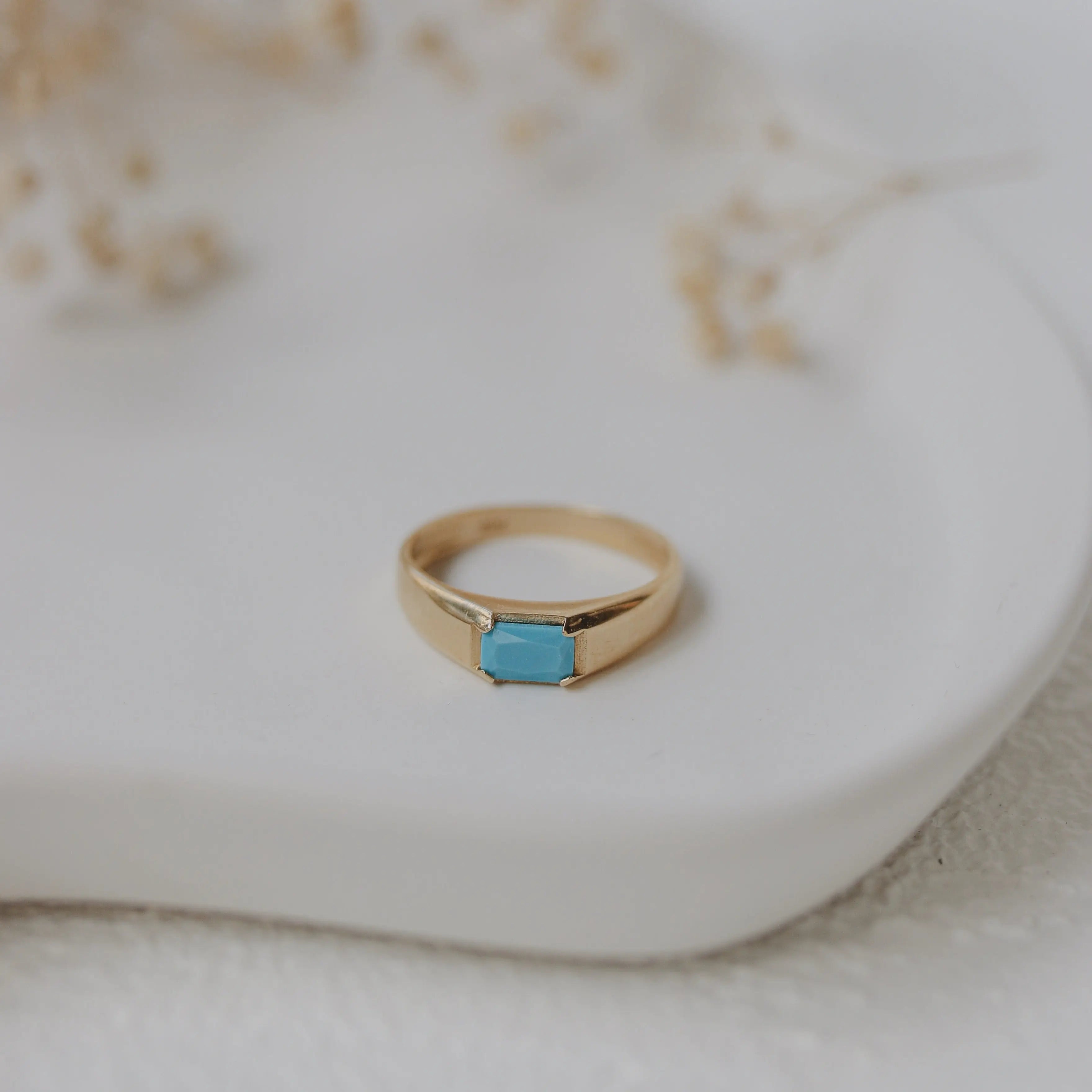 Turquoise Signet Ring In 14k Gold Orizzo fine jewelry